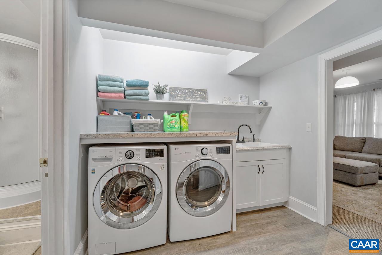 REDFIELDS - Residential