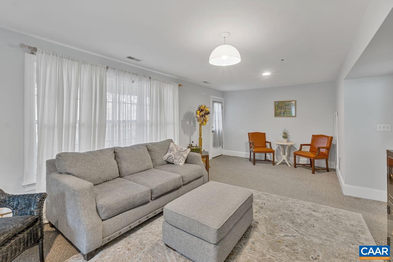 REDFIELDS - Residential