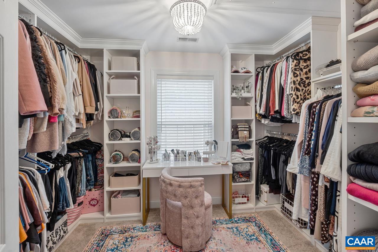 REDFIELDS - Residential