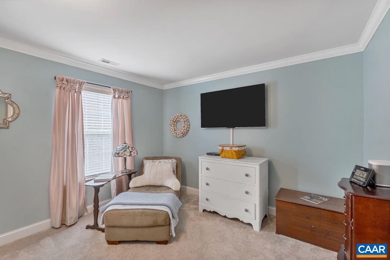 REDFIELDS - Residential