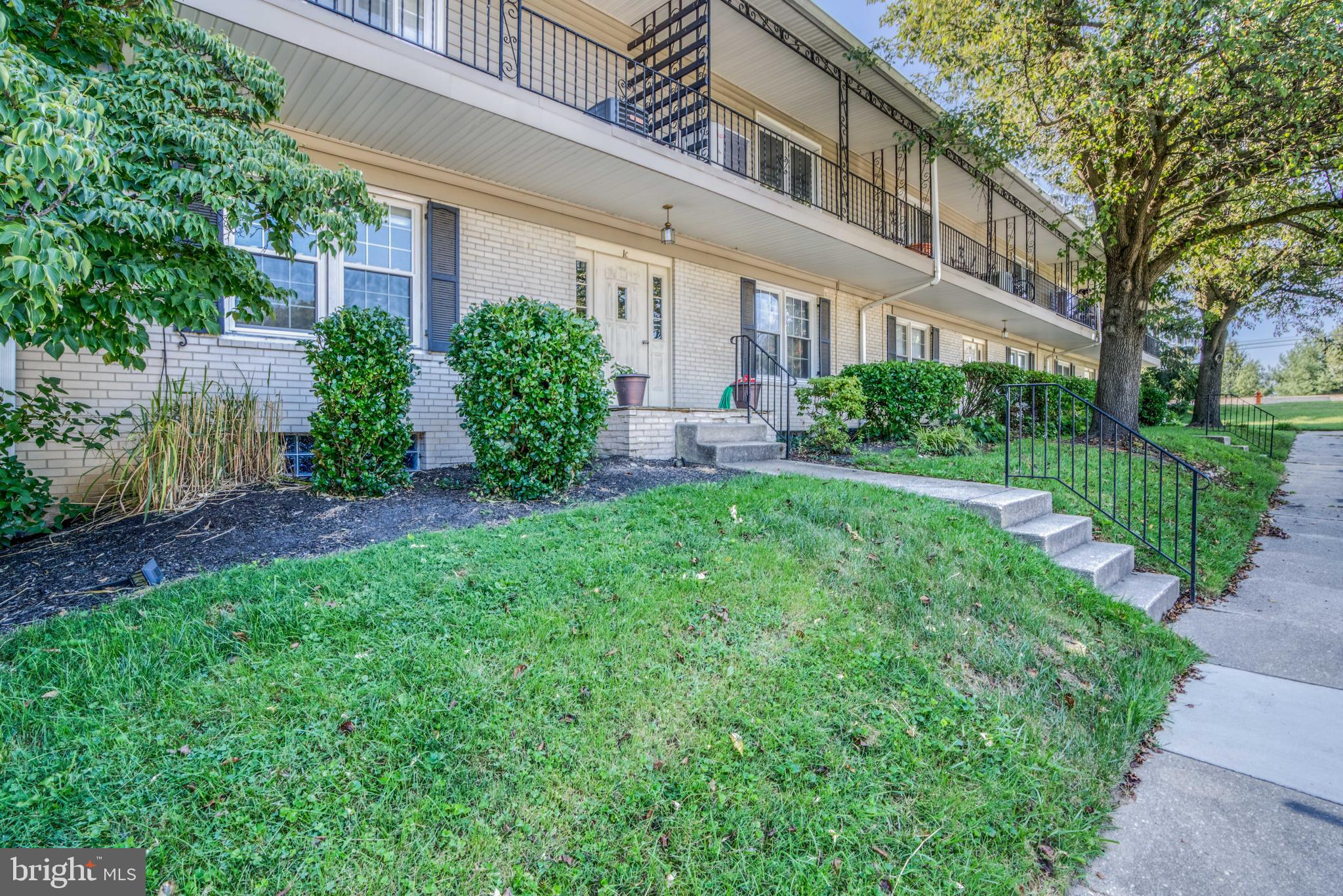 TOWSON GARDENS - Residential