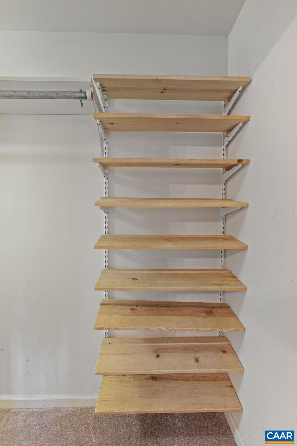 LAKE MONTICELLO - Residential