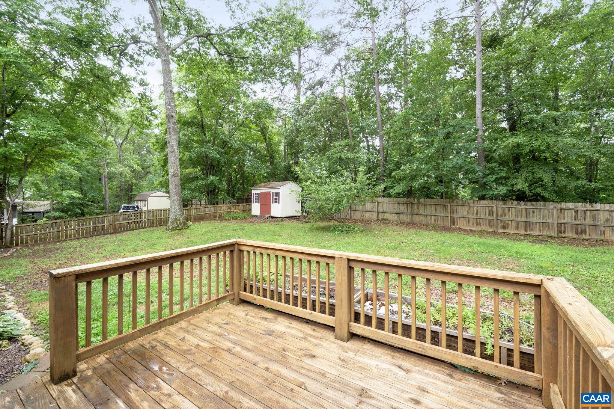 LAKE MONTICELLO - Residential