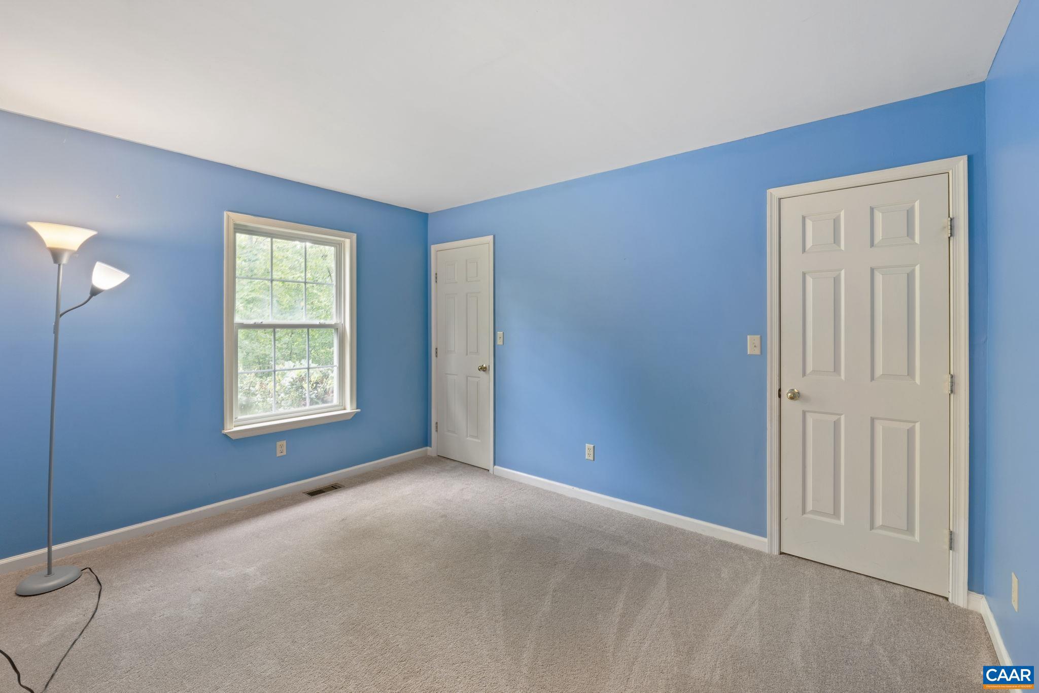 LAKE MONTICELLO - Residential