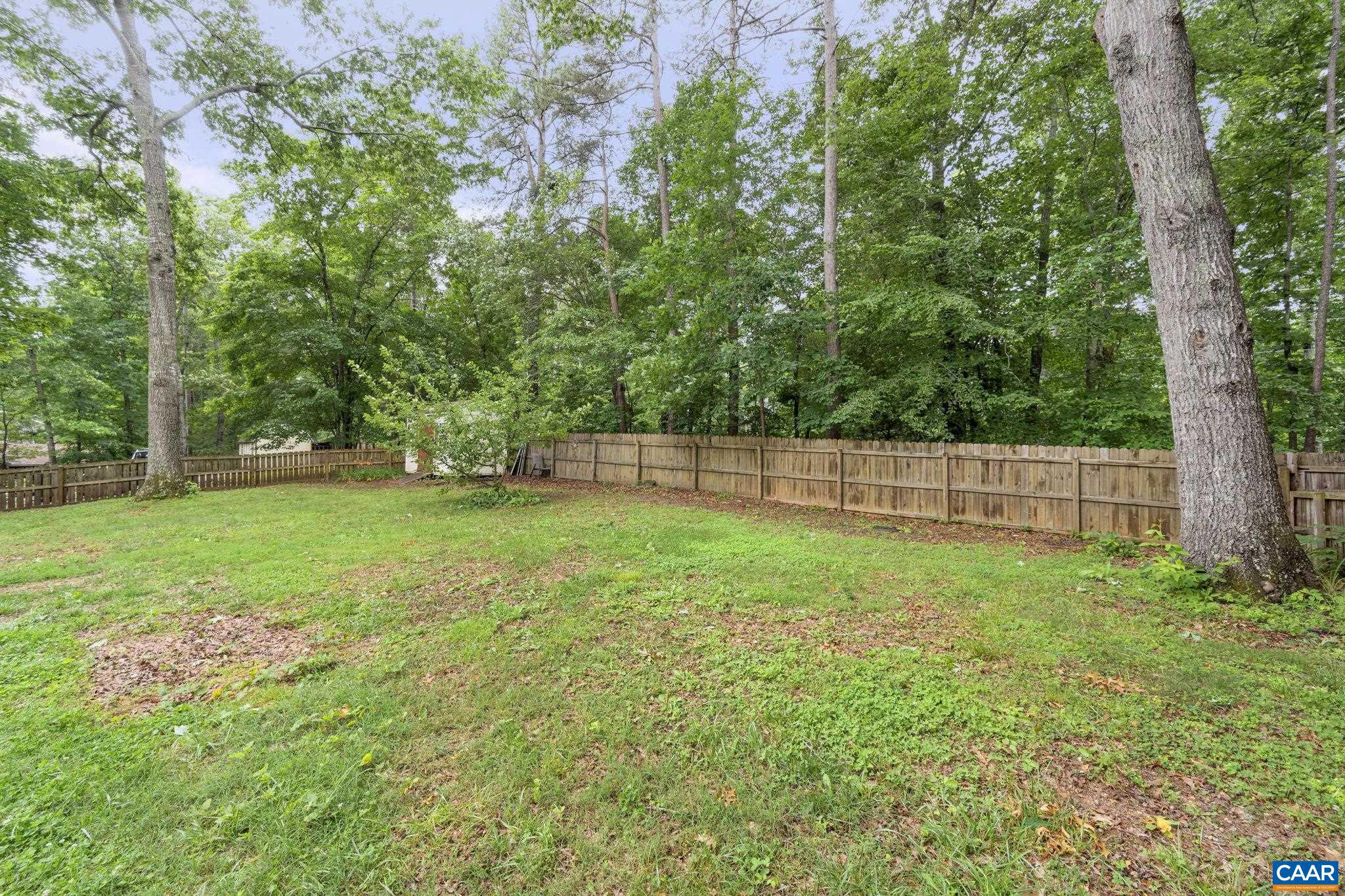 LAKE MONTICELLO - Residential