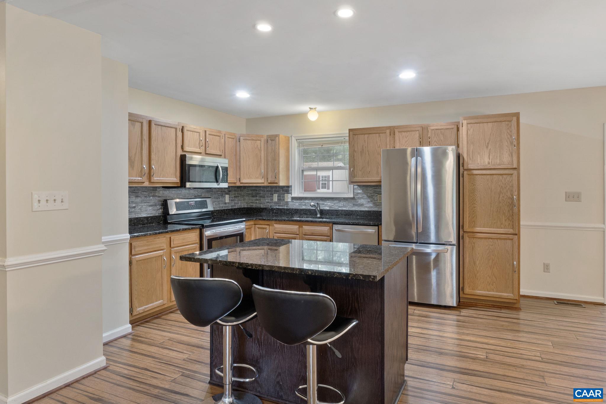 LAKE MONTICELLO - Residential