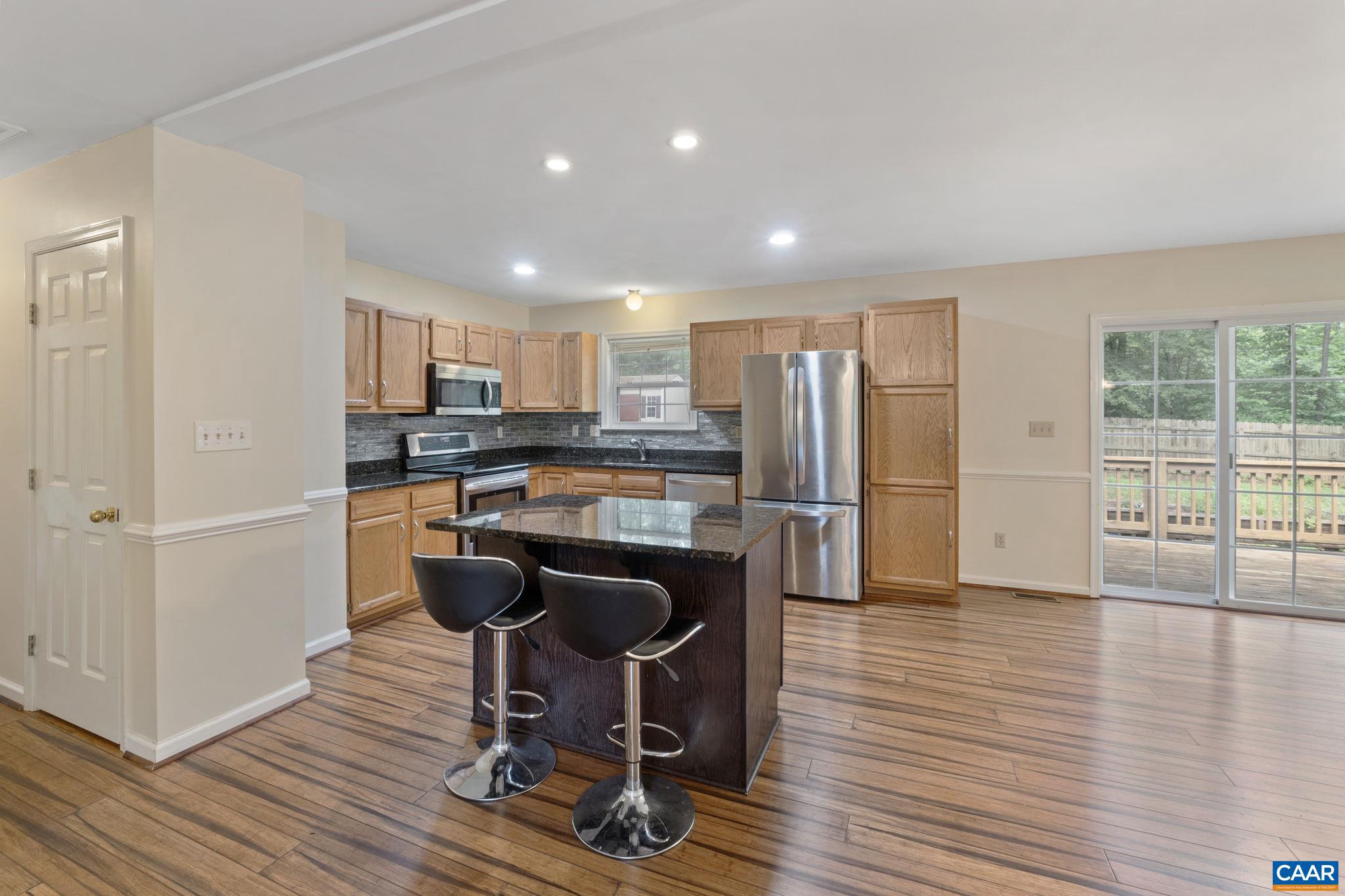 LAKE MONTICELLO - Residential