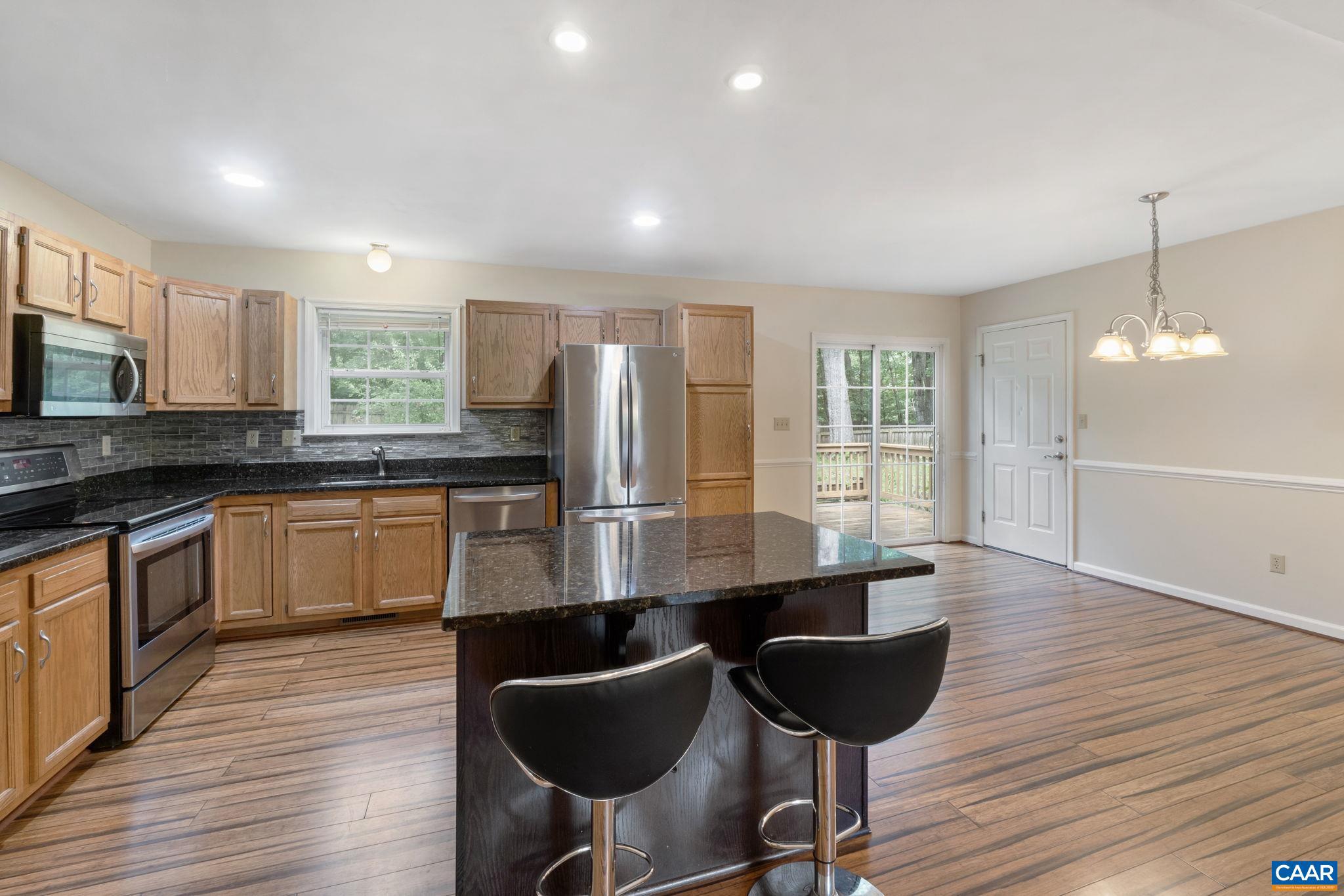 LAKE MONTICELLO - Residential