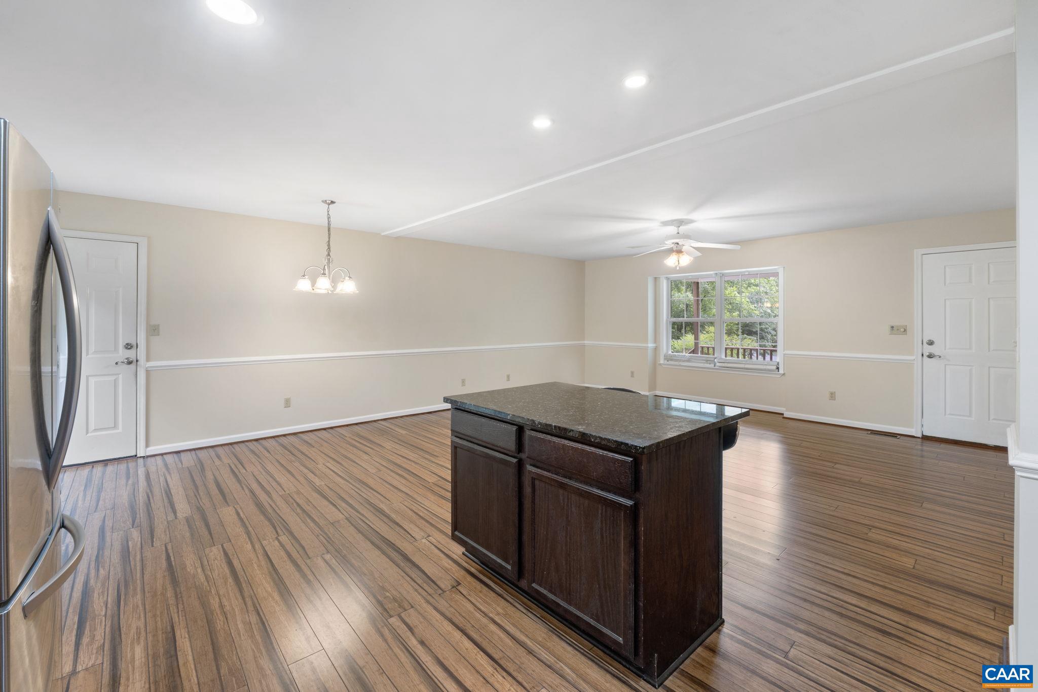 LAKE MONTICELLO - Residential