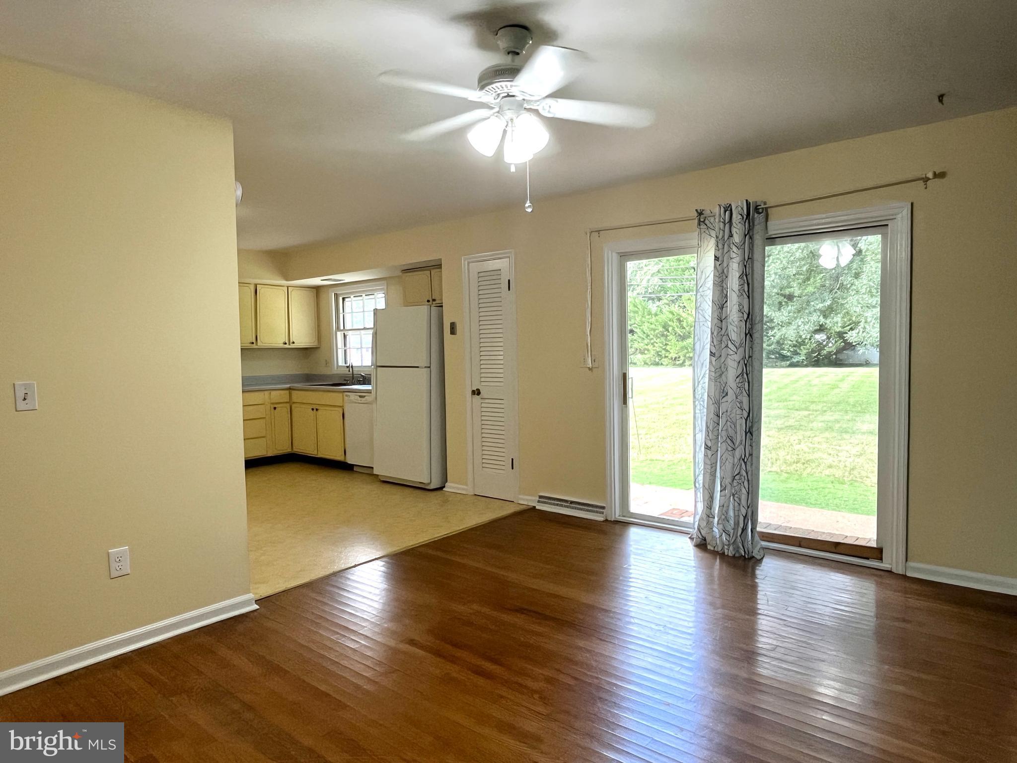 FAIRVIEW ACRES - Residential