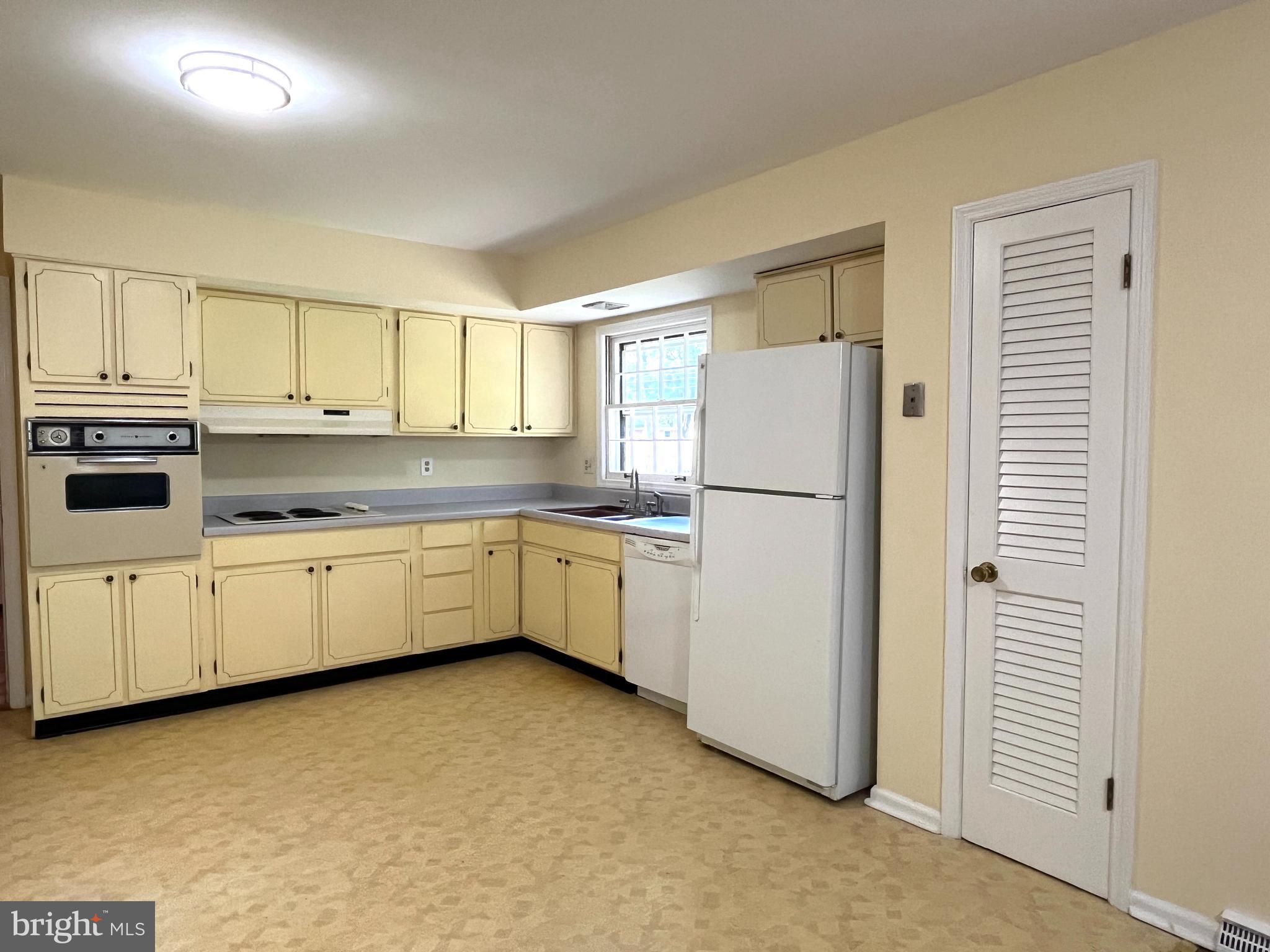 FAIRVIEW ACRES - Residential