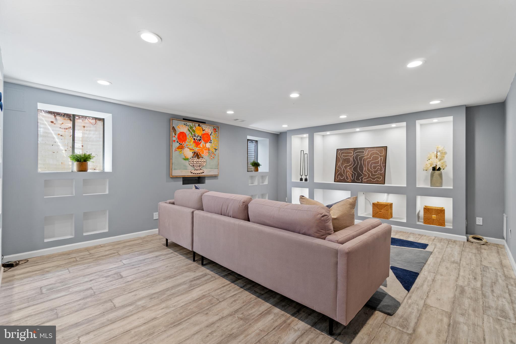 CHARLESTOWN - Residential