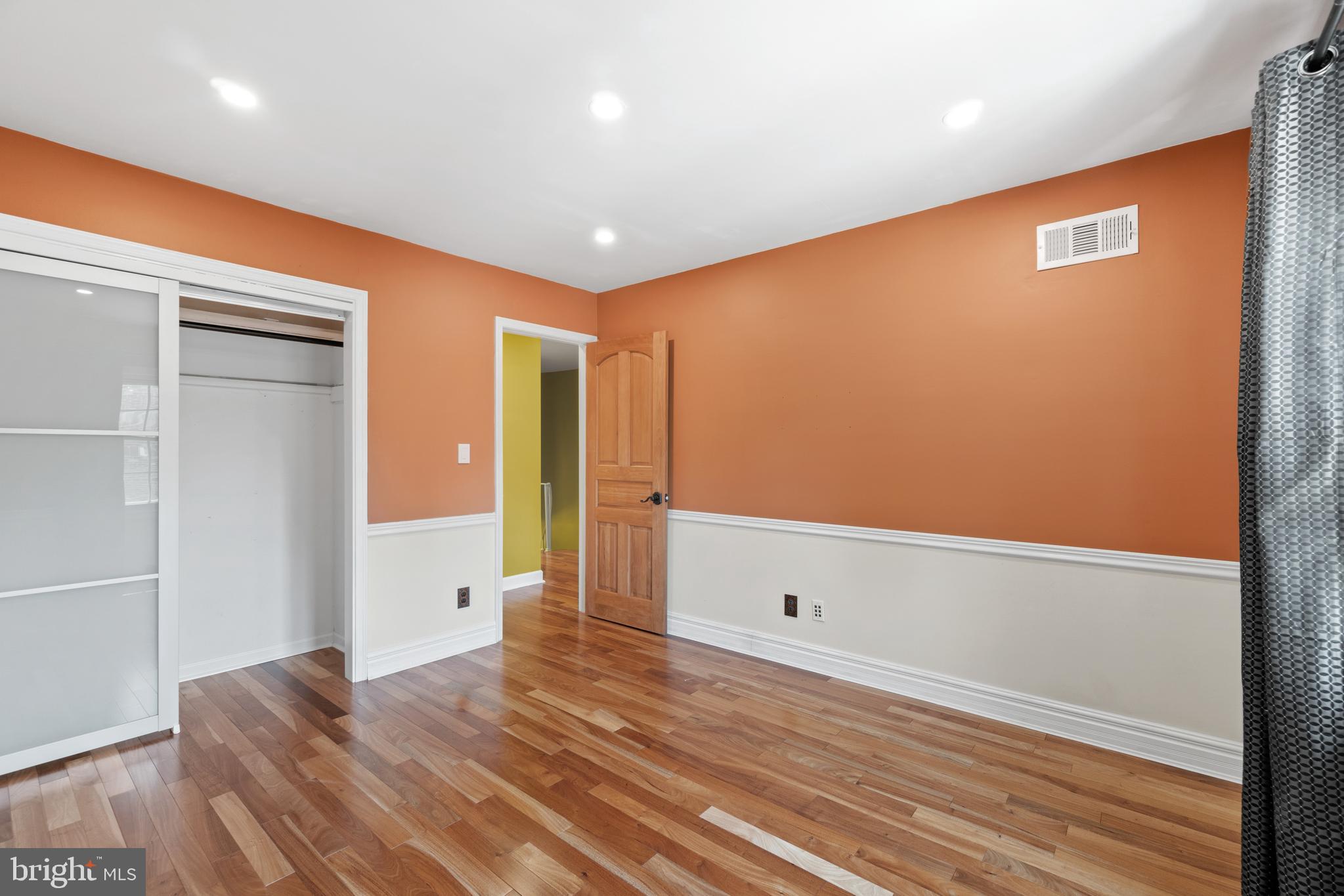 CHARLESTOWN - Residential