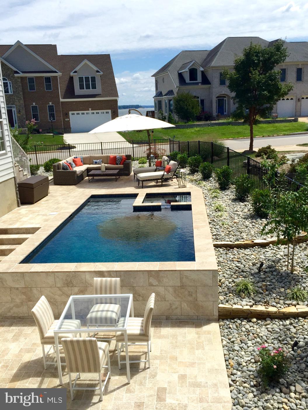 FEATHERSTONE FARMS - Residential