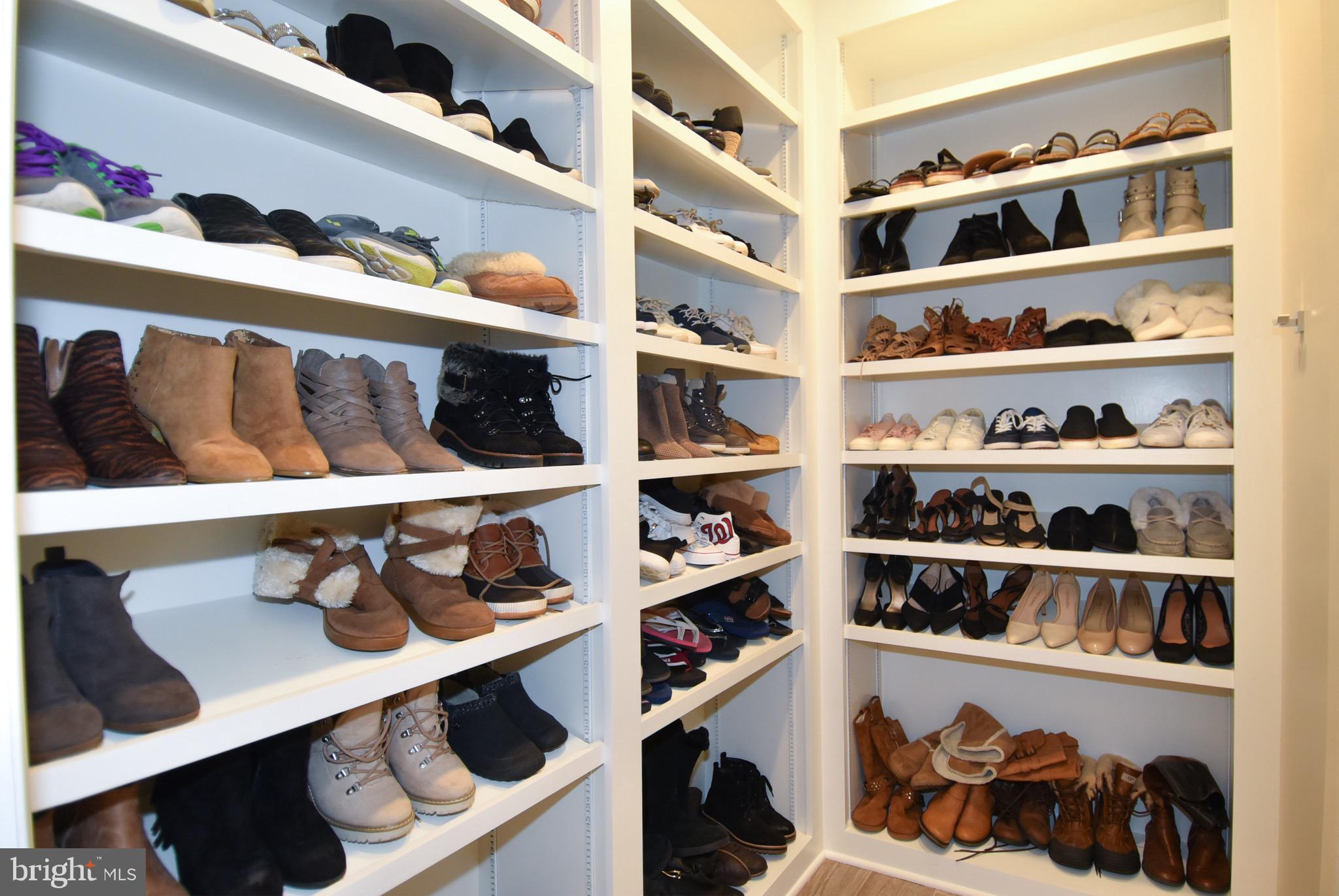 FEATHERSTONE FARMS - Residential