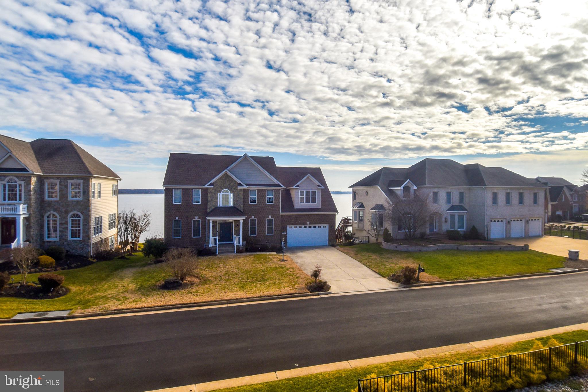 FEATHERSTONE FARMS - Residential