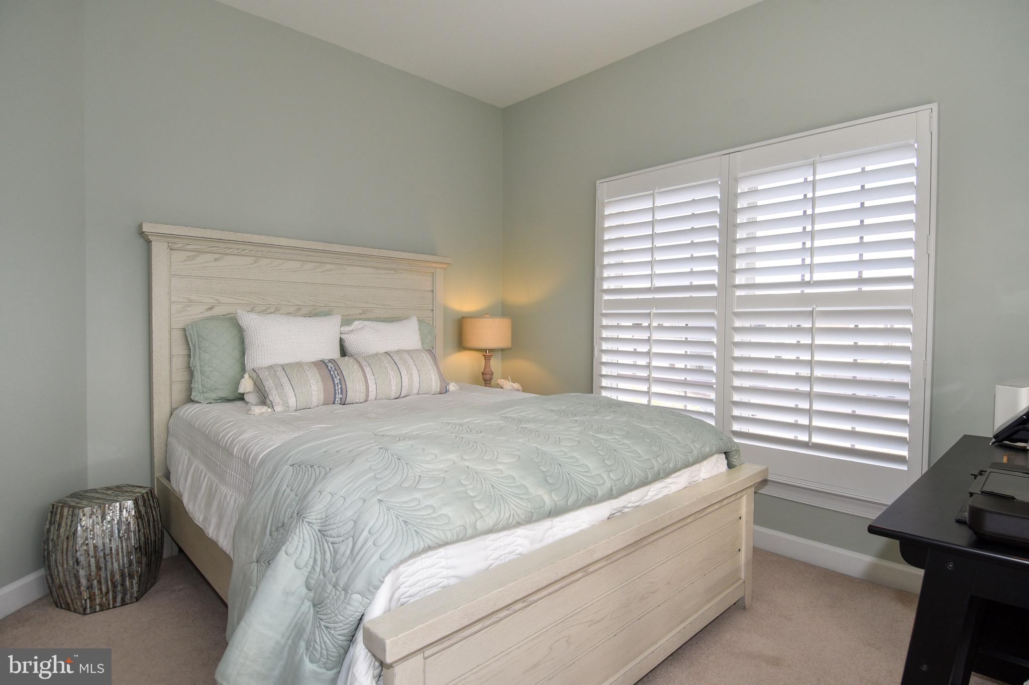 FEATHERSTONE FARMS - Residential