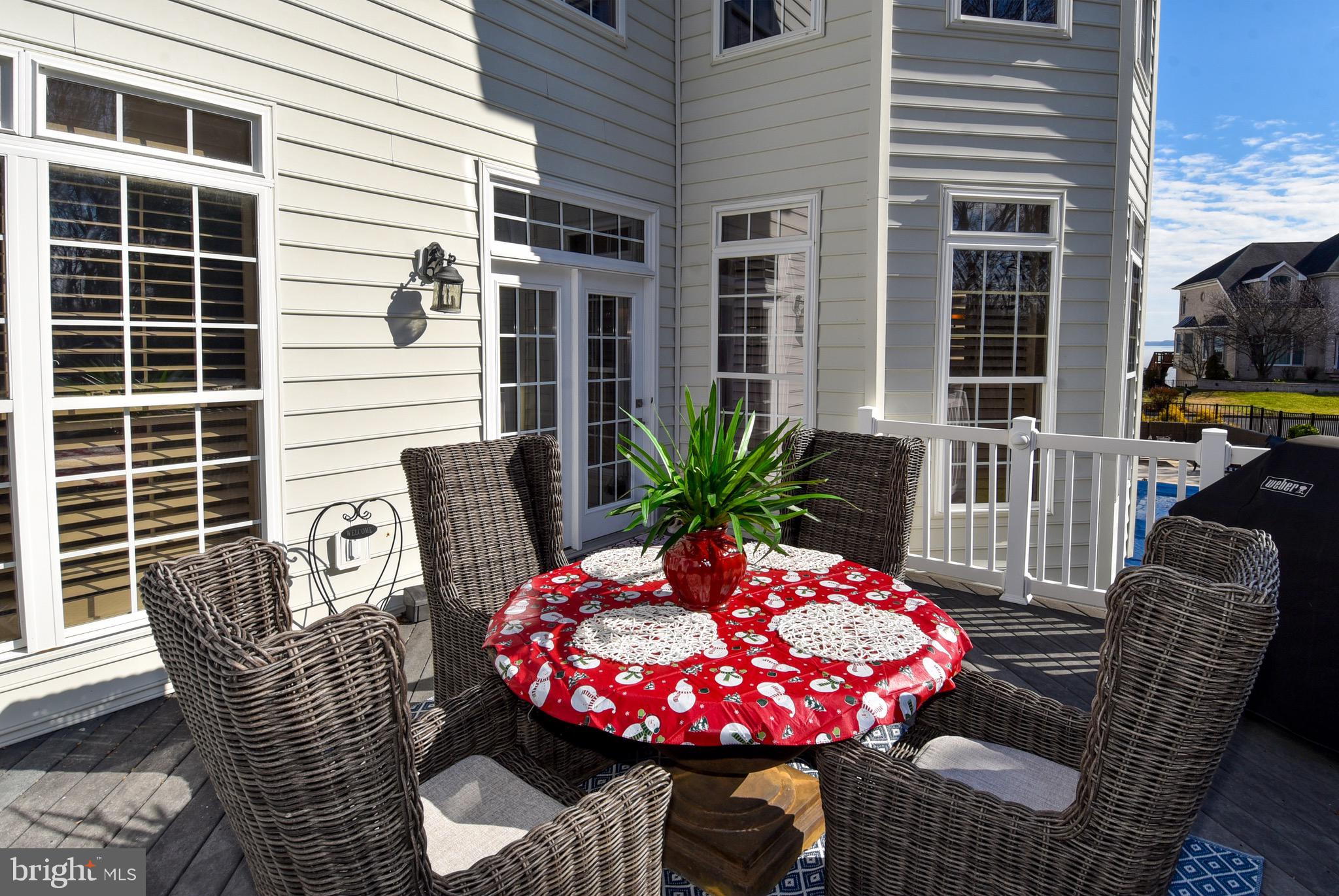 FEATHERSTONE FARMS - Residential