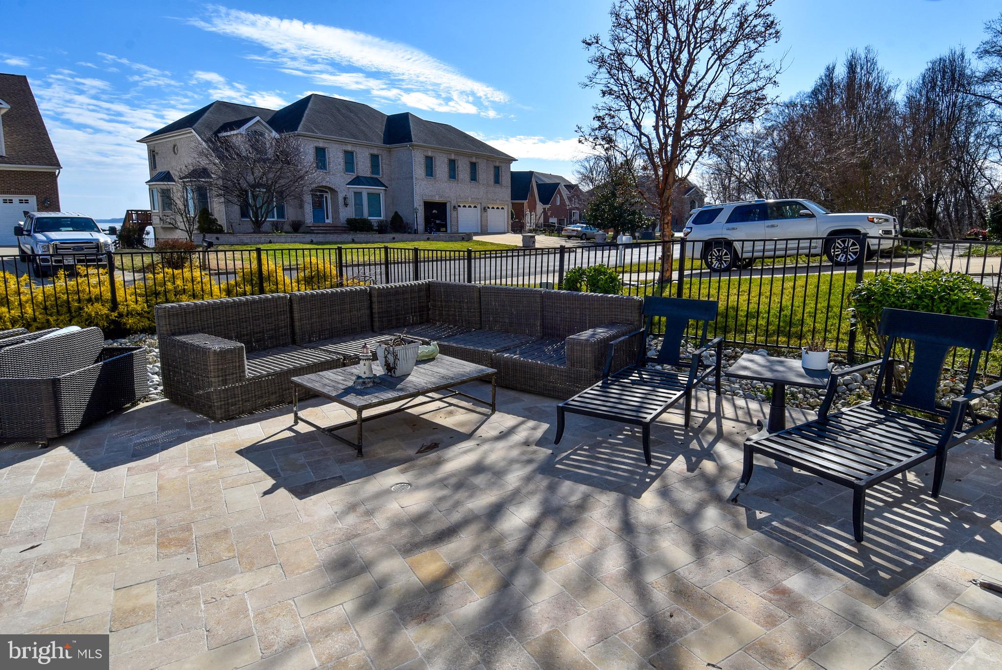 FEATHERSTONE FARMS - Residential