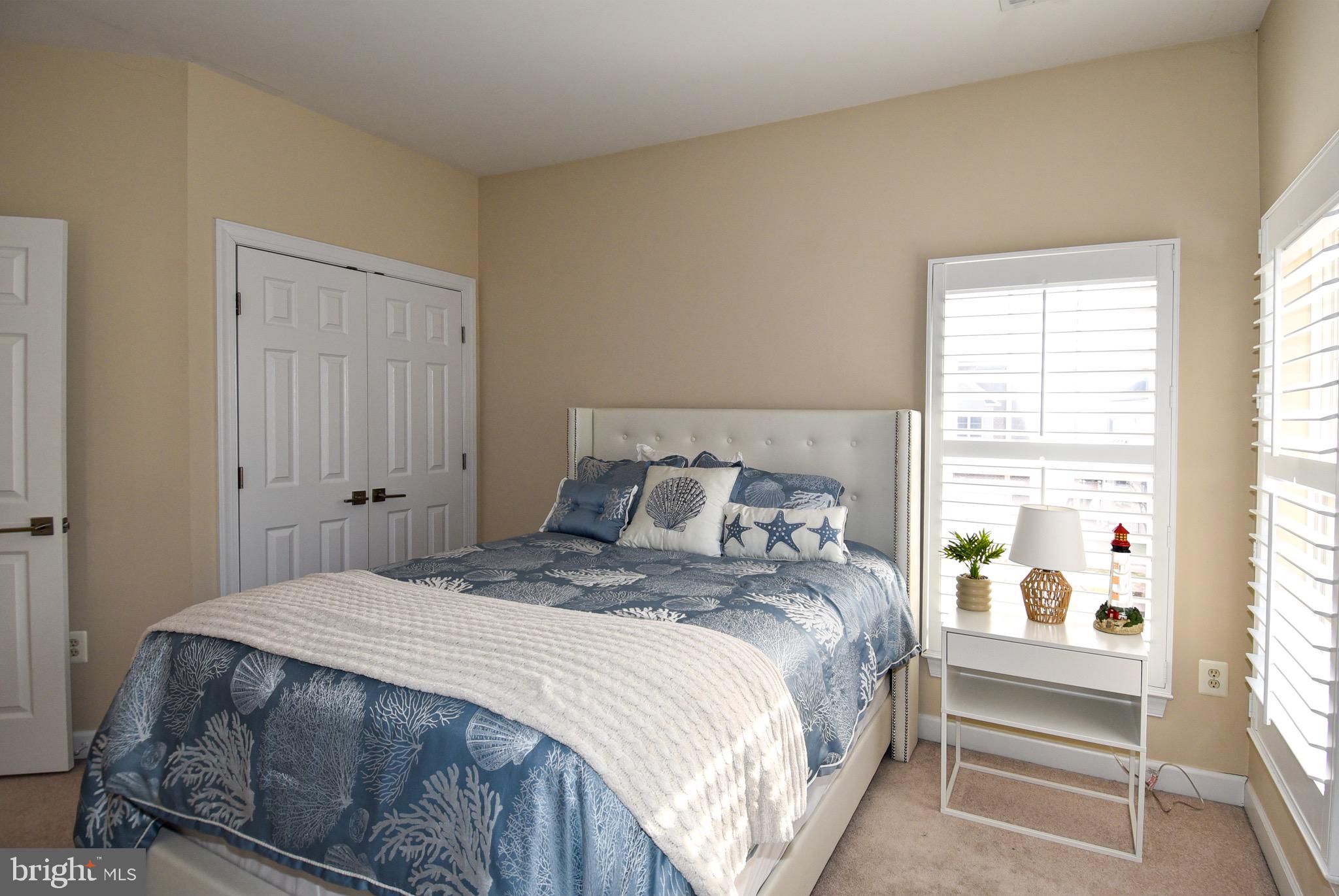 FEATHERSTONE FARMS - Residential