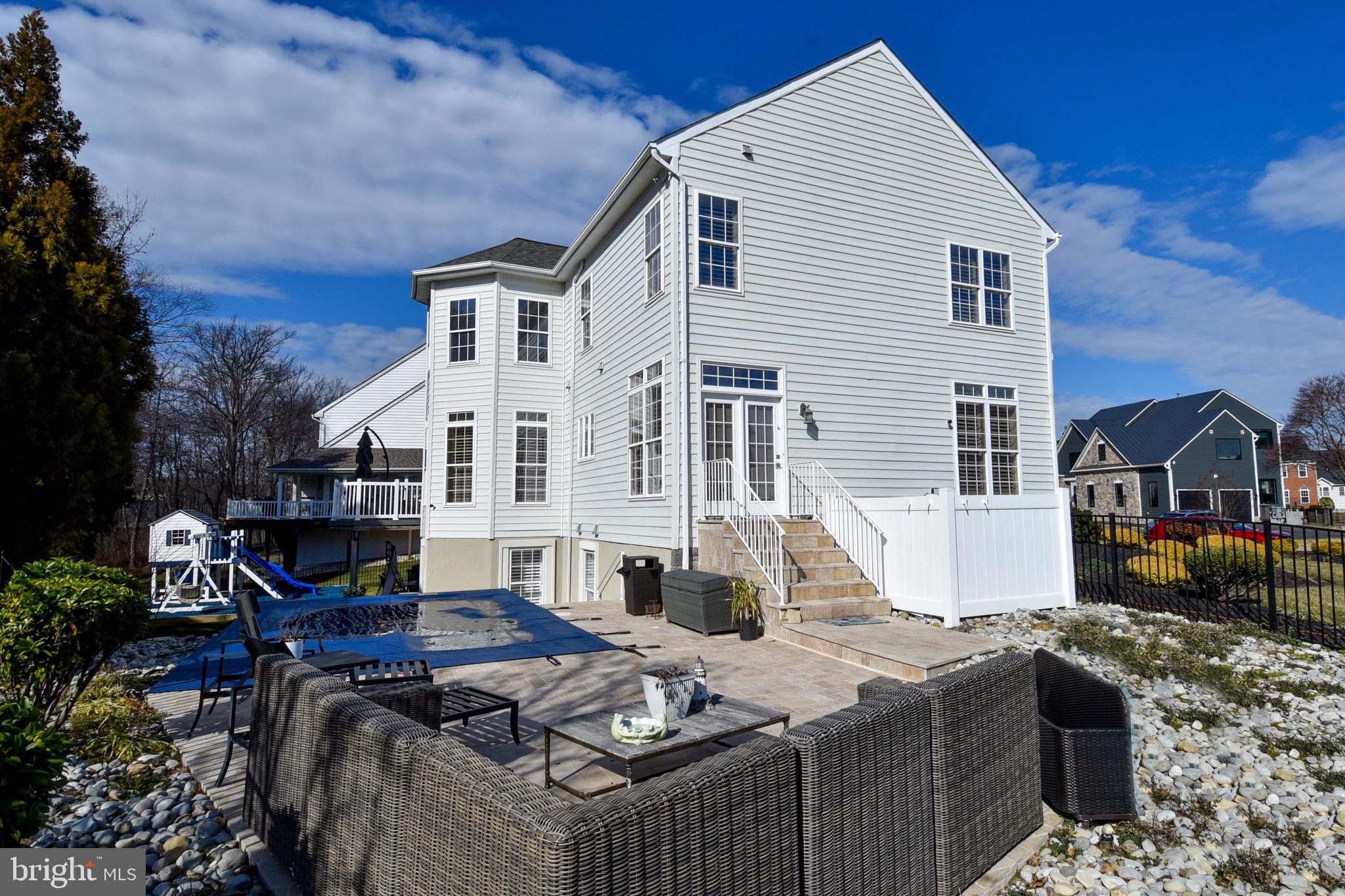 FEATHERSTONE FARMS - Residential