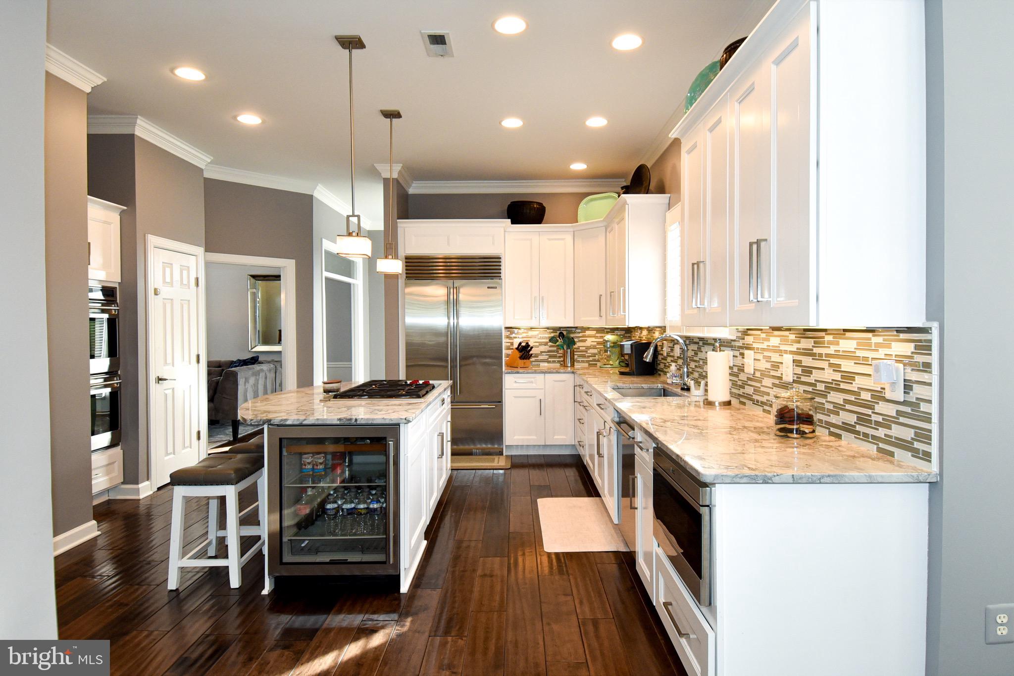 FEATHERSTONE FARMS - Residential