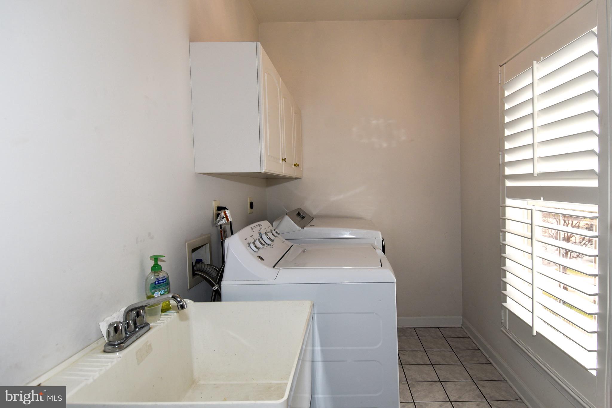 FEATHERSTONE FARMS - Residential