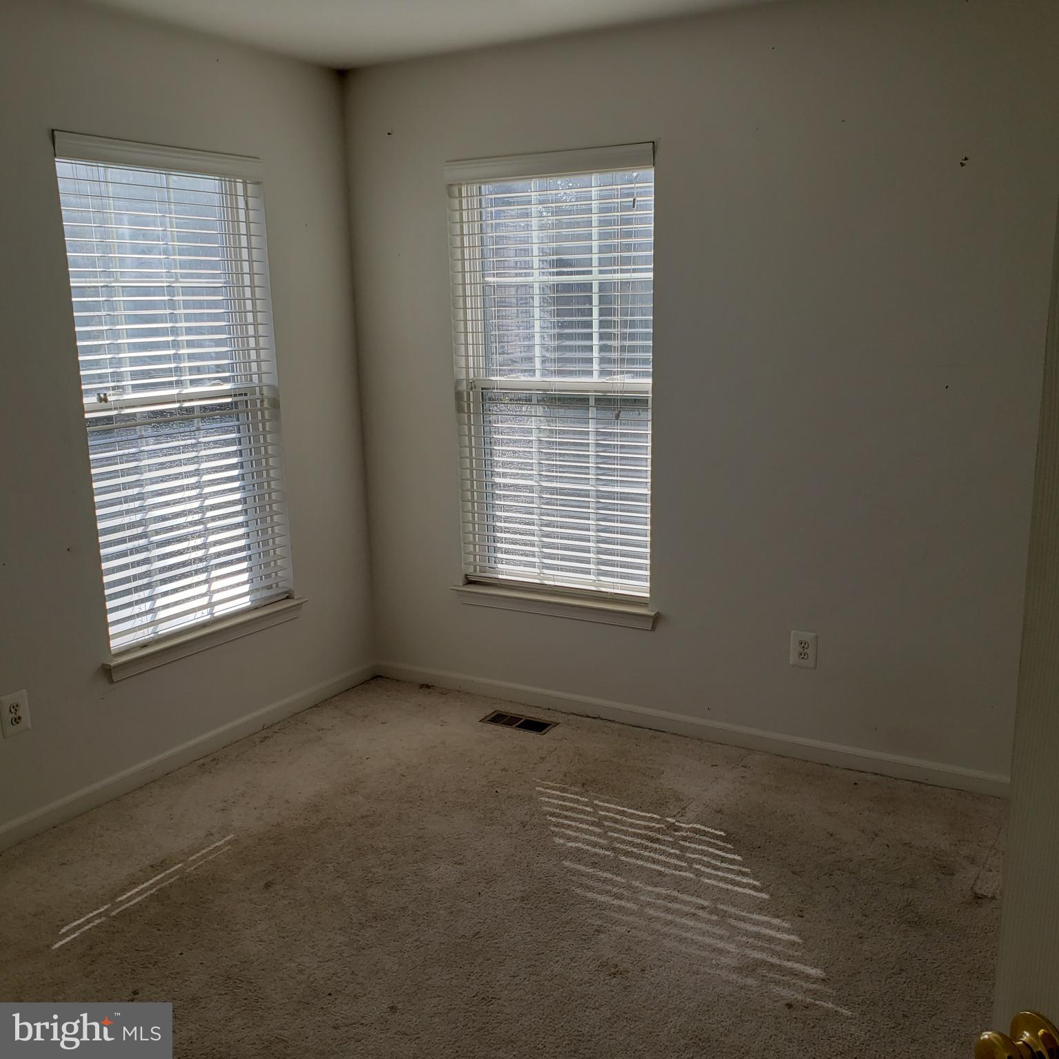 COVENTRY FARMS - Residential