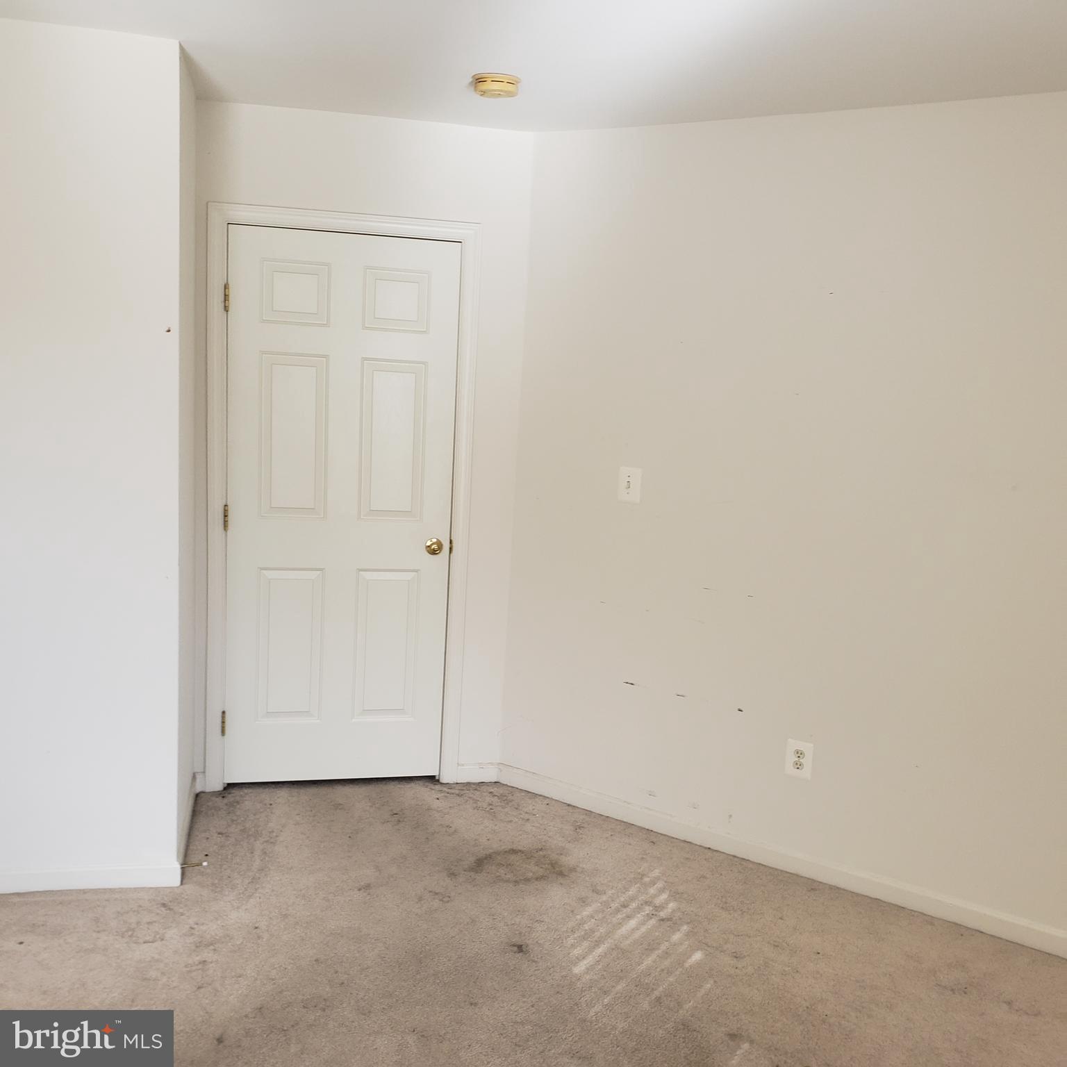 COVENTRY FARMS - Residential