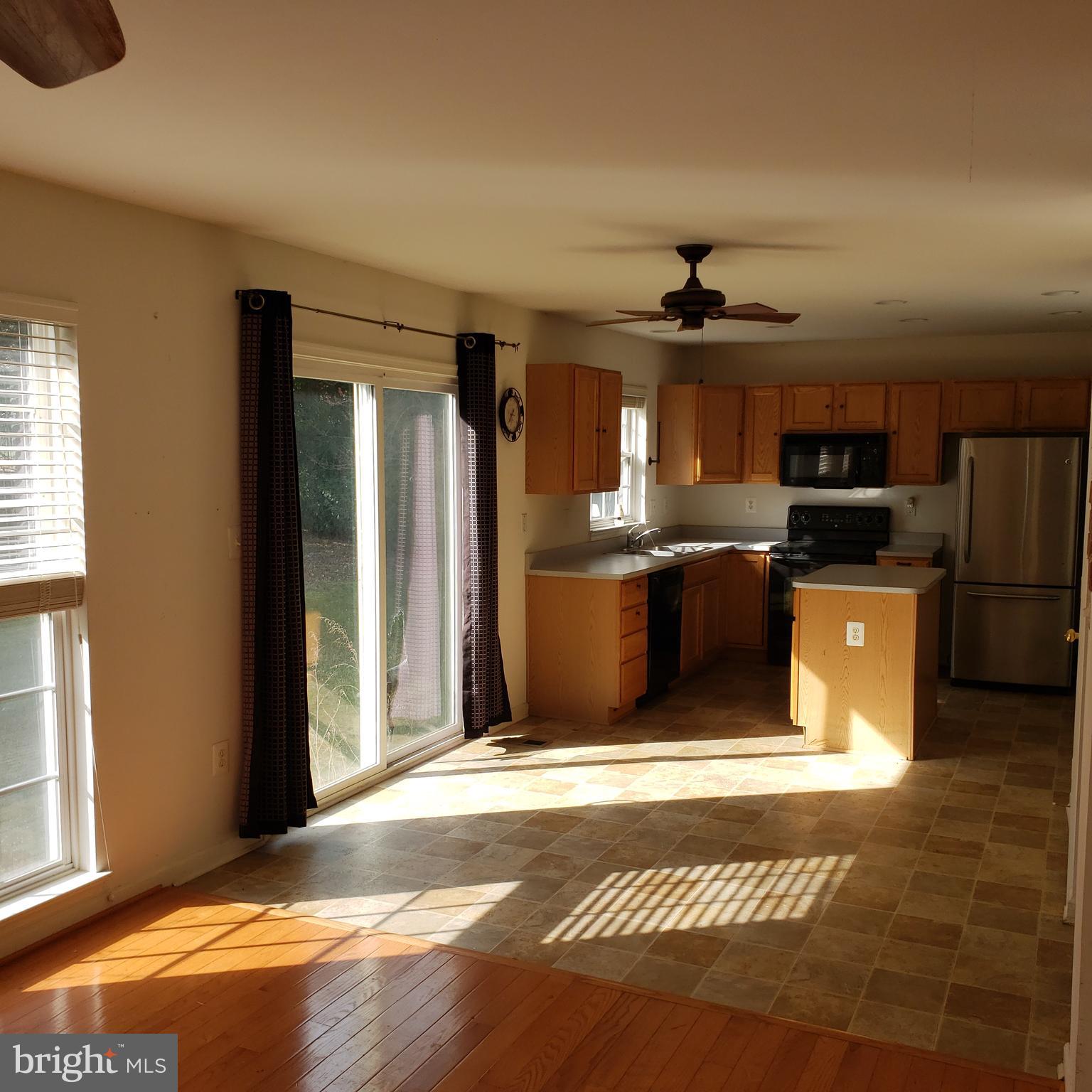 COVENTRY FARMS - Residential