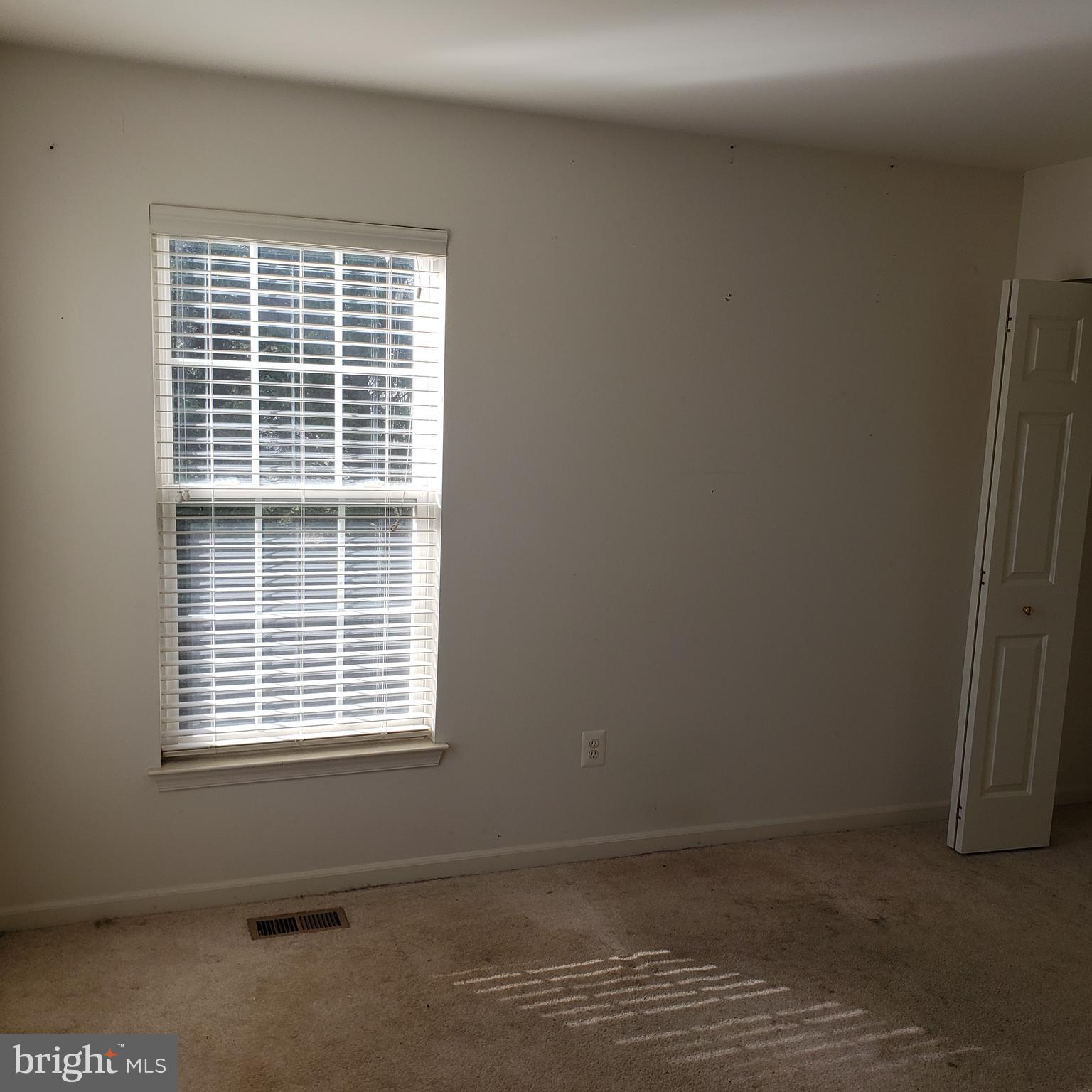 COVENTRY FARMS - Residential