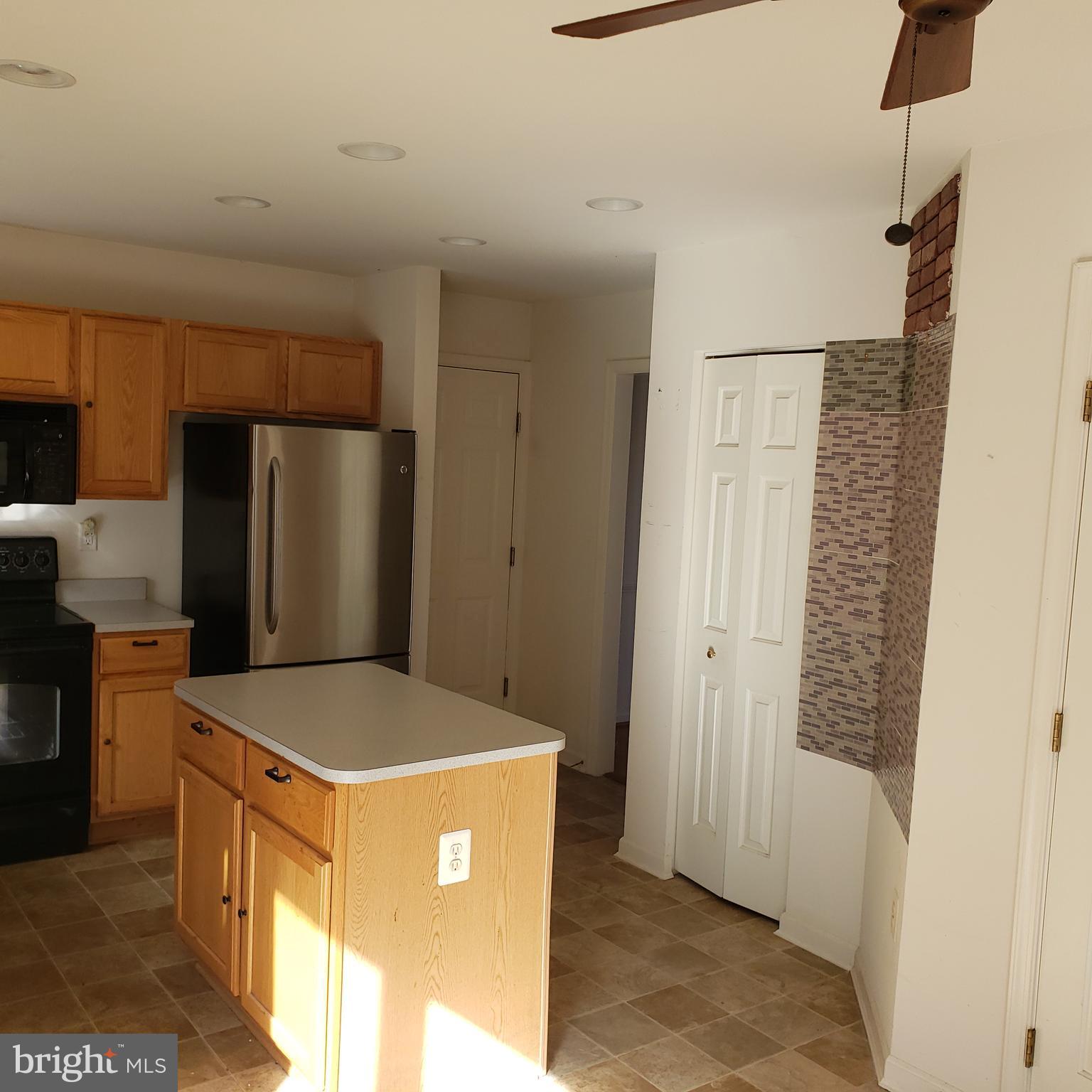 COVENTRY FARMS - Residential