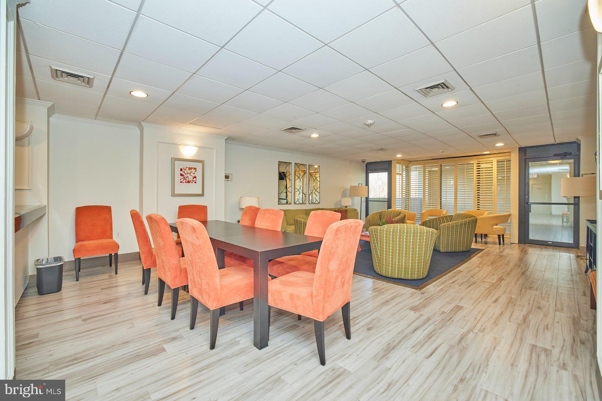 RIVIERA OF CHEVY CHASE - Residential