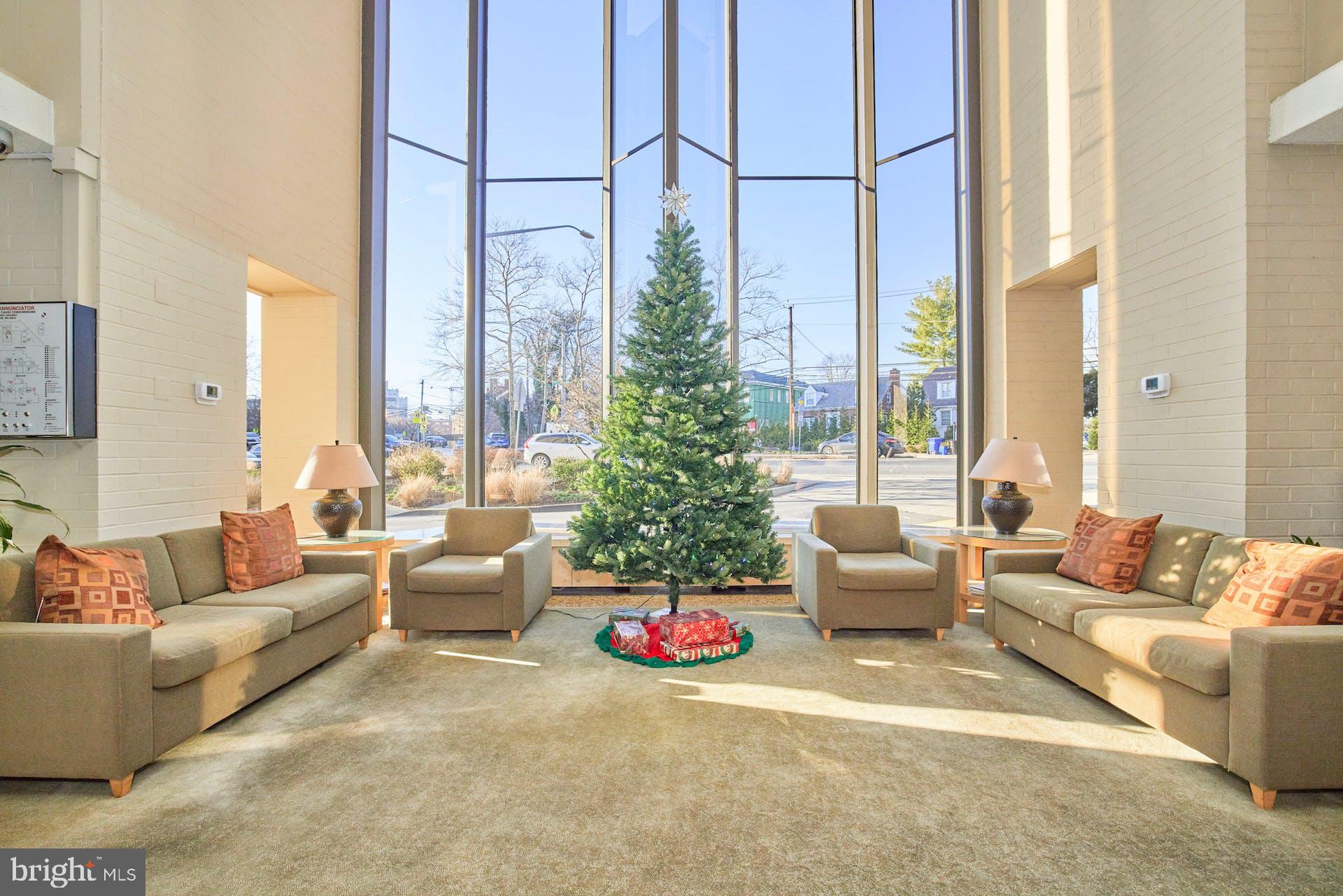 RIVIERA OF CHEVY CHASE - Residential