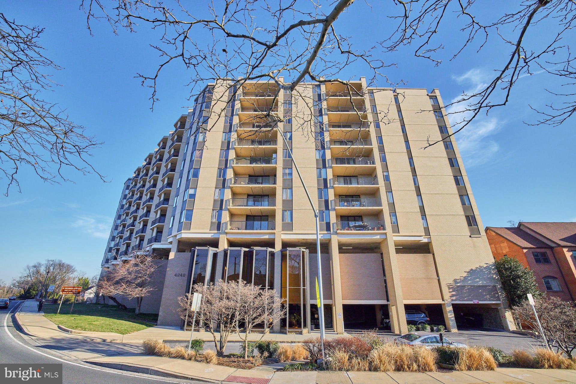 RIVIERA OF CHEVY CHASE - Residential