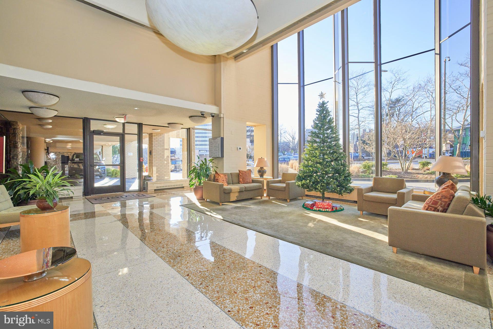 RIVIERA OF CHEVY CHASE - Residential