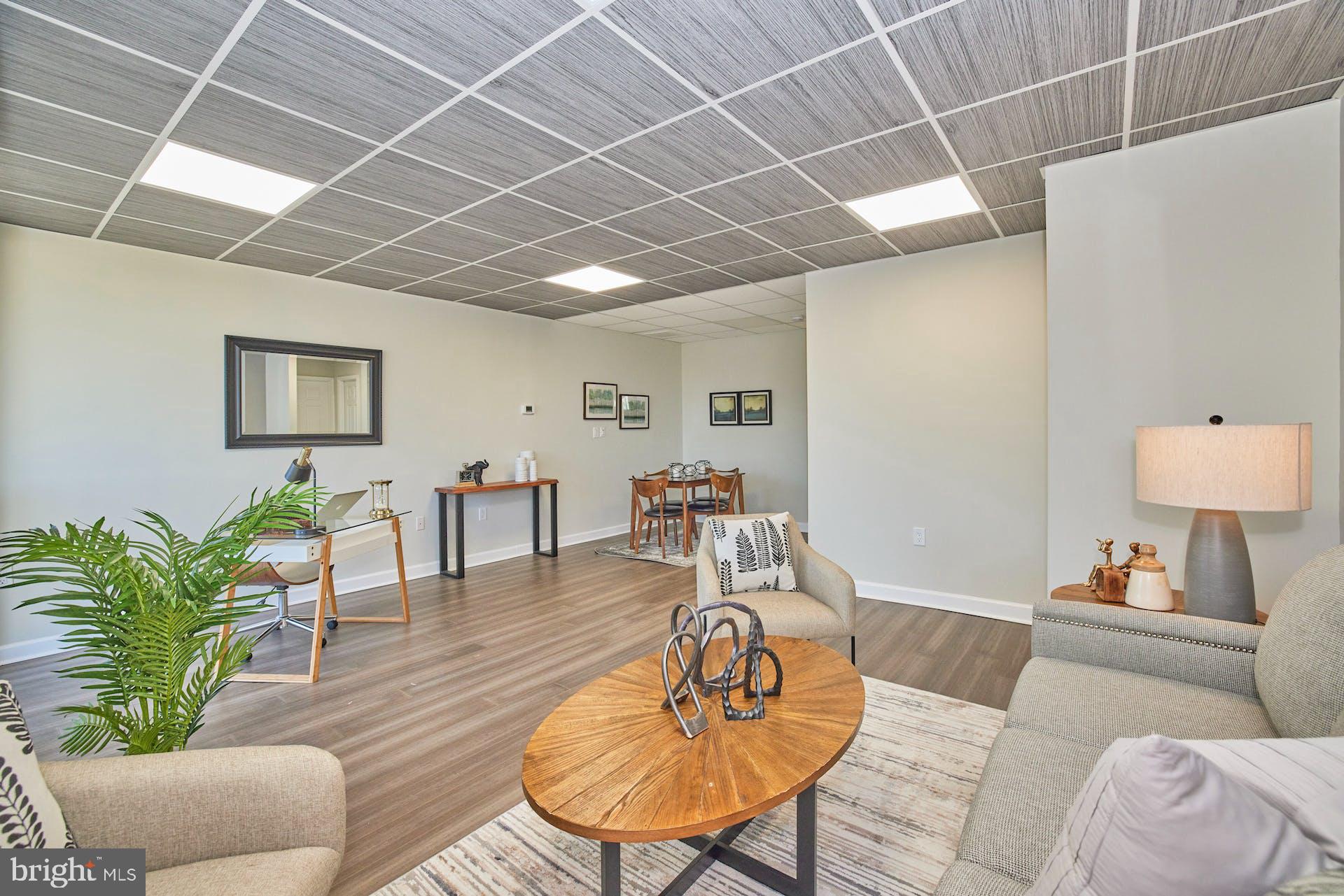 RIVIERA OF CHEVY CHASE - Residential