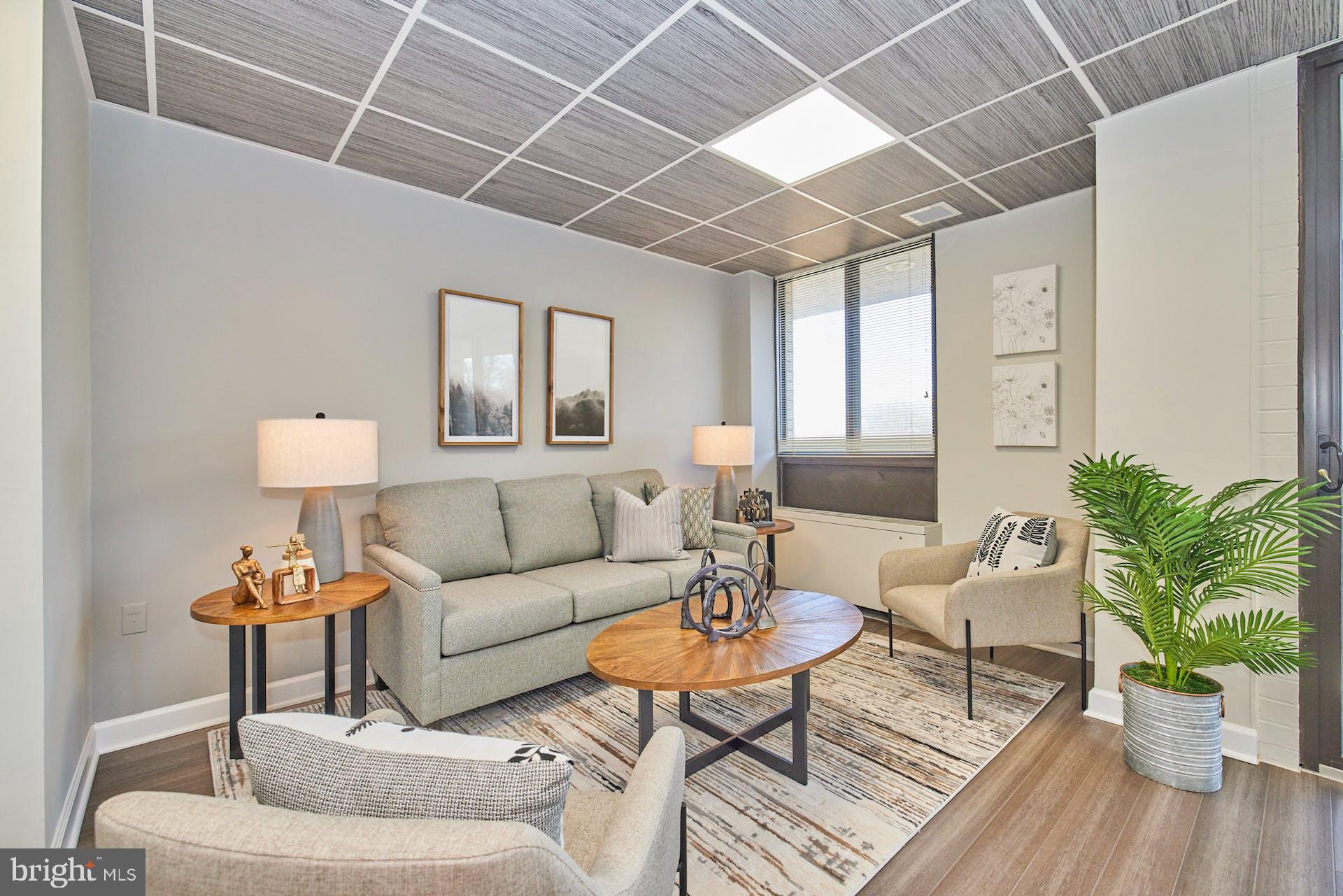 RIVIERA OF CHEVY CHASE - Residential