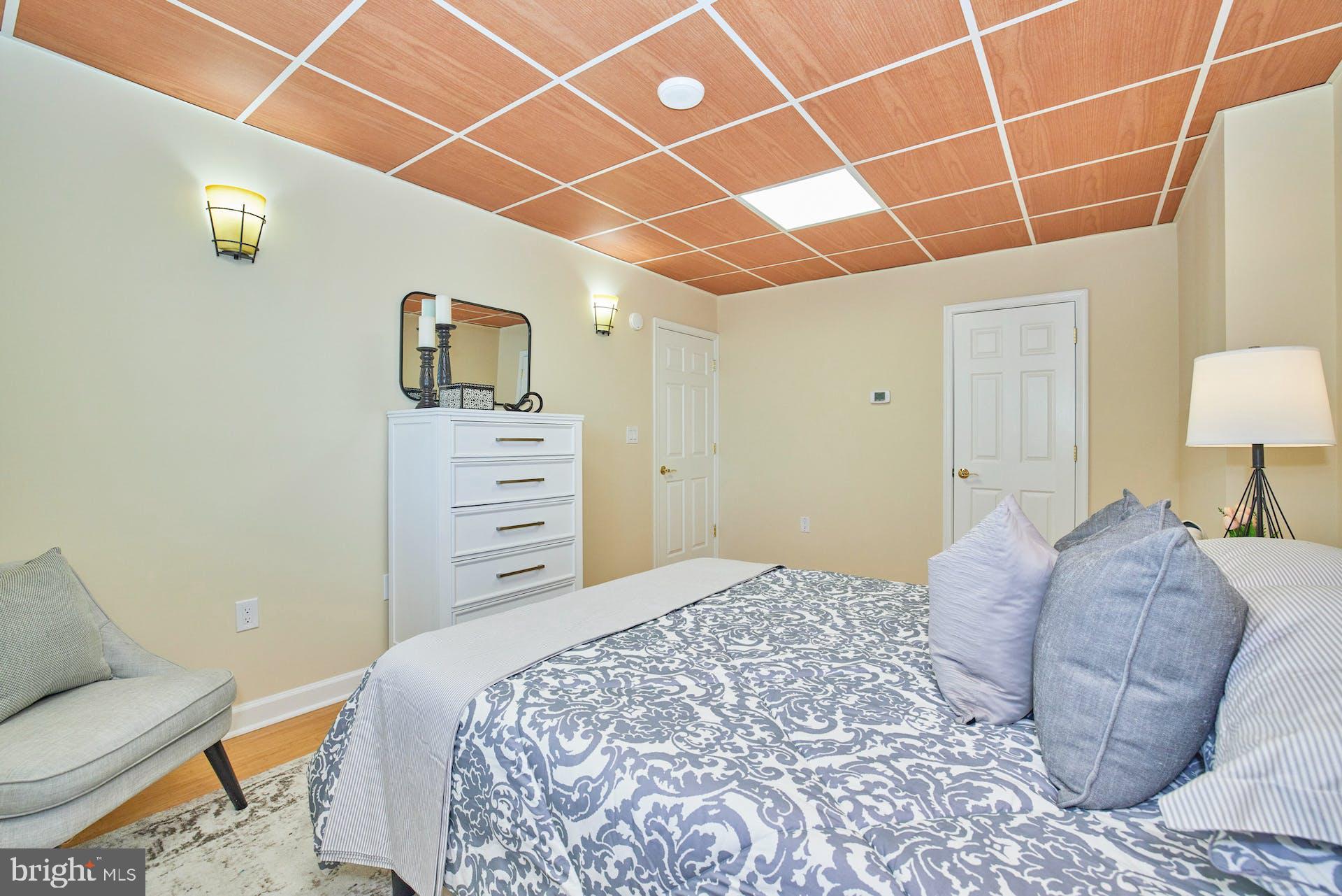 RIVIERA OF CHEVY CHASE - Residential