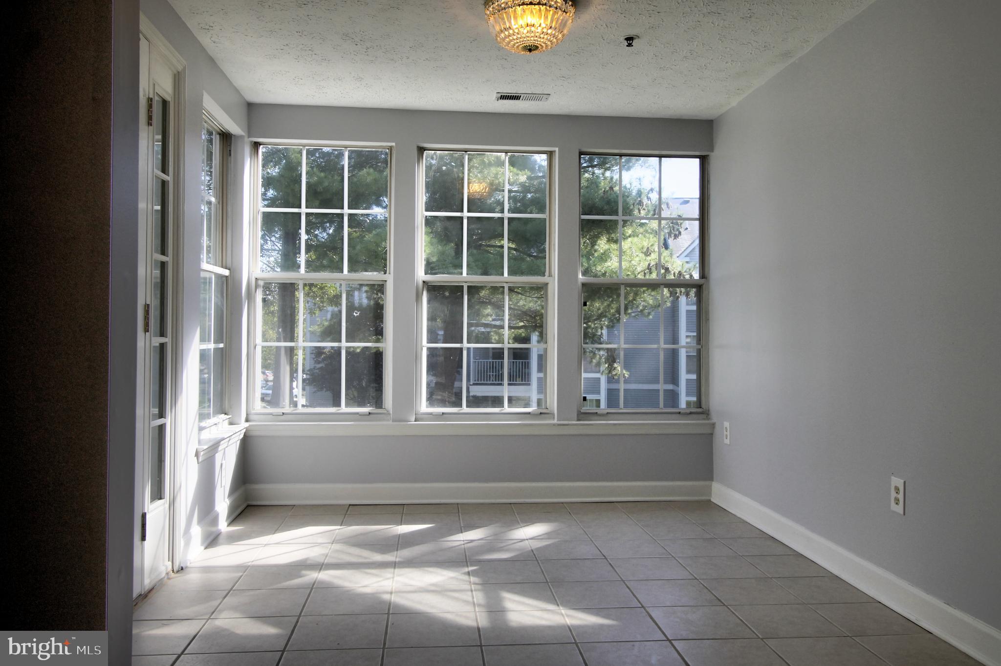 RIVERSIDE - Residential