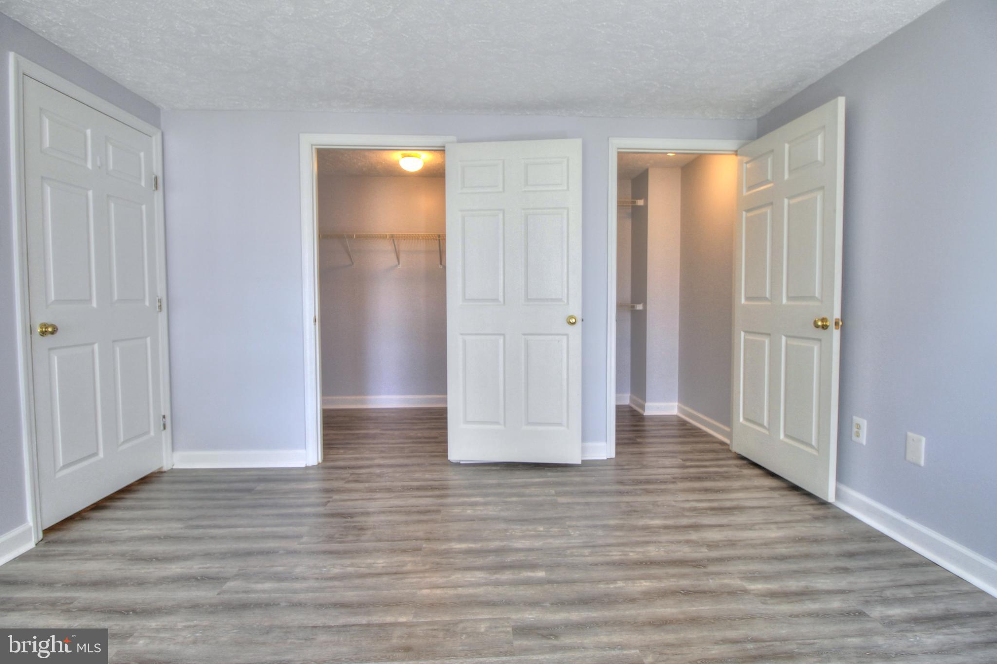 RIVERSIDE - Residential