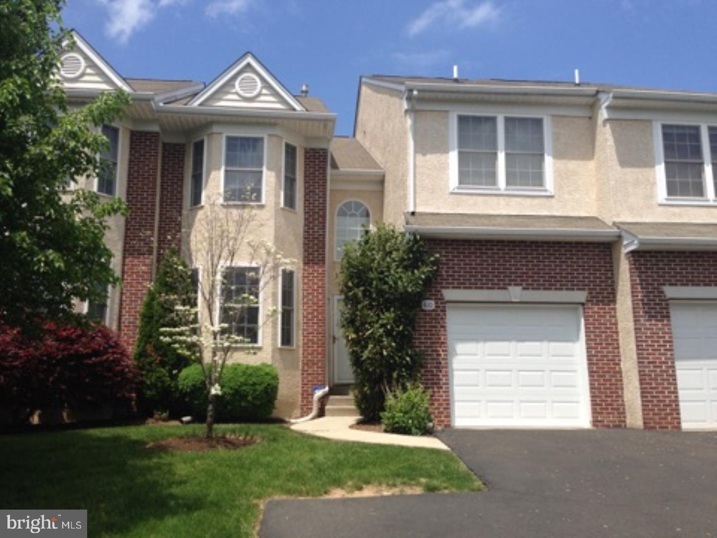 Beautiful 2 story town home with finished basement located in The Enclave at Belle Aire. This exceptional 3Br, 2.5Ba home features a spacious open floor plan with cathedral ceilings, 9' ceilings, skylights and hardwood floors. A welcoming 2 story foyer with views of the main level greet you as you enter the front door. Eat-in kitchen is bright and open with view of the back deck and large great room with gas fireplace. Exceptional primary suite with his/her vanities, large jetted tub and walk-in closet with custom organizers. Two additional bedrooms, full tiled hall bath and laundry area complete the 2nd floor. Full basement partially
finished with den/rec room, office and large unfinished area for storage. One car garage. Newer Roof and Newer HVAC. Award winning Upper Dublin School District. Available Sept. 1st. ***NO PETS***