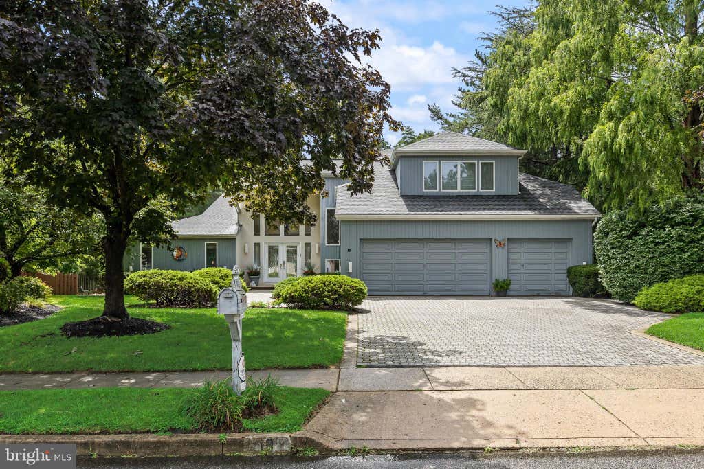 Photo of 19 Bunning Drive, VOORHEES, NJ 08043 (MLS # NJCD2122298)