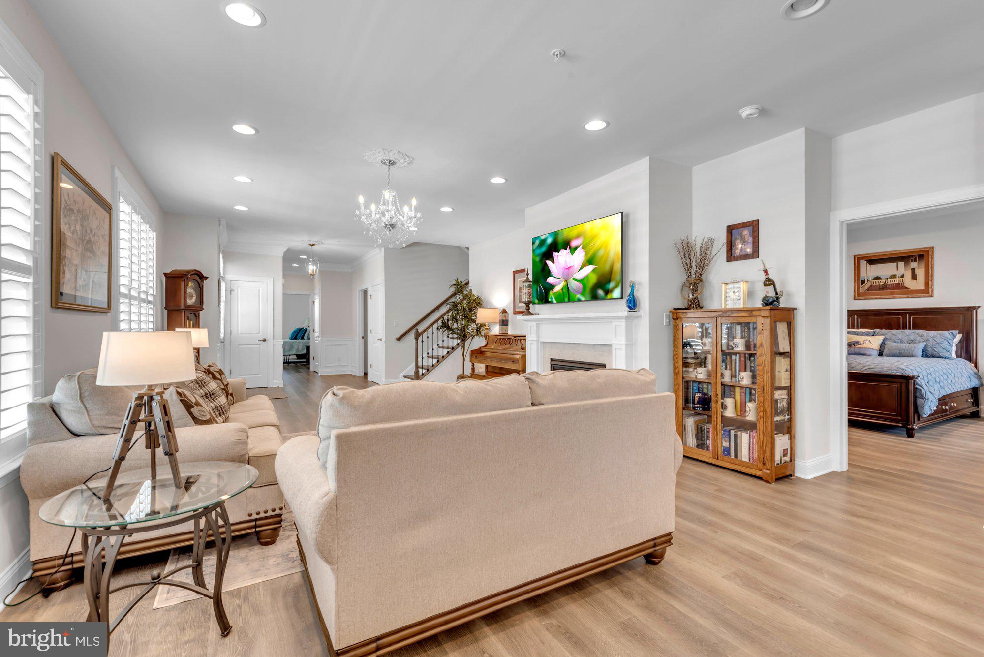 BAY BRIDGE COVE - Residential