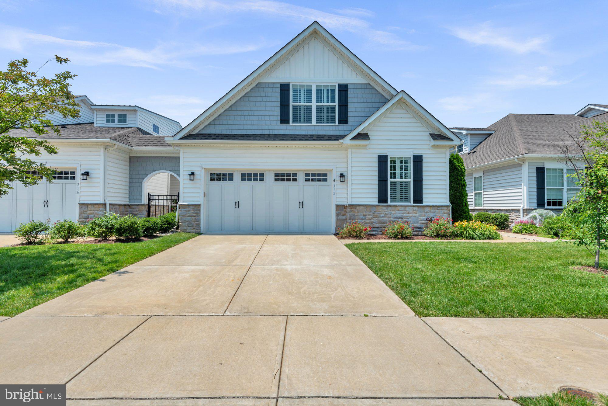 312 TOPSIDE DRIVE 223
