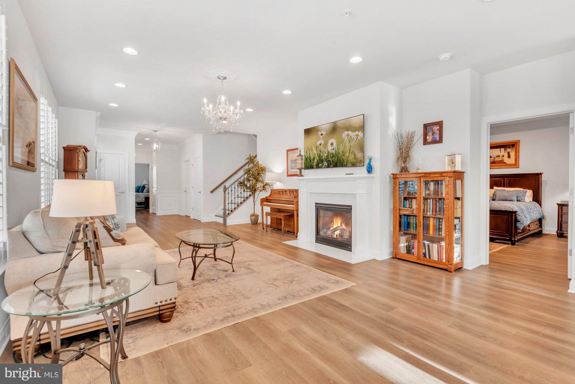 BAY BRIDGE COVE - Residential