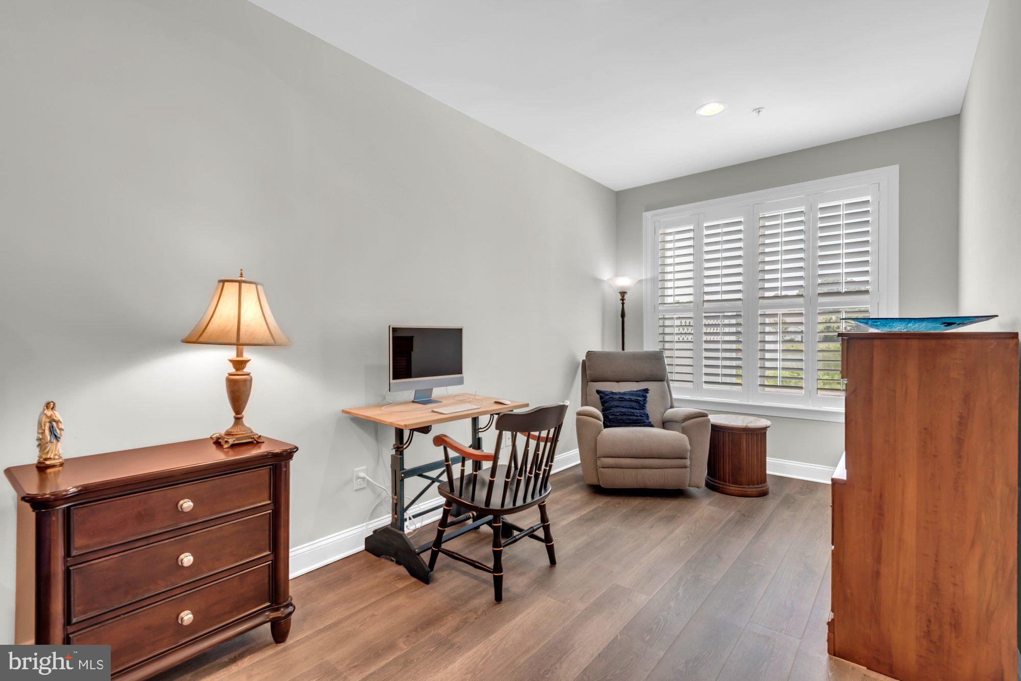 BAY BRIDGE COVE - Residential