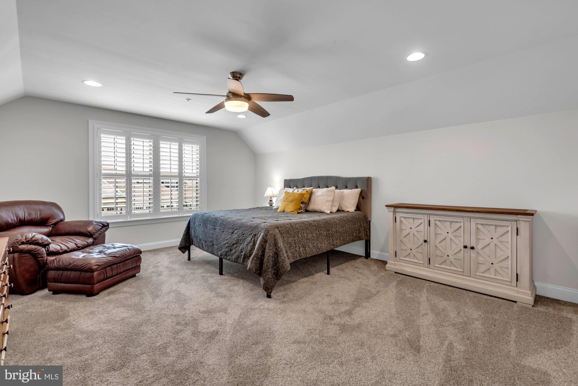 BAY BRIDGE COVE - Residential