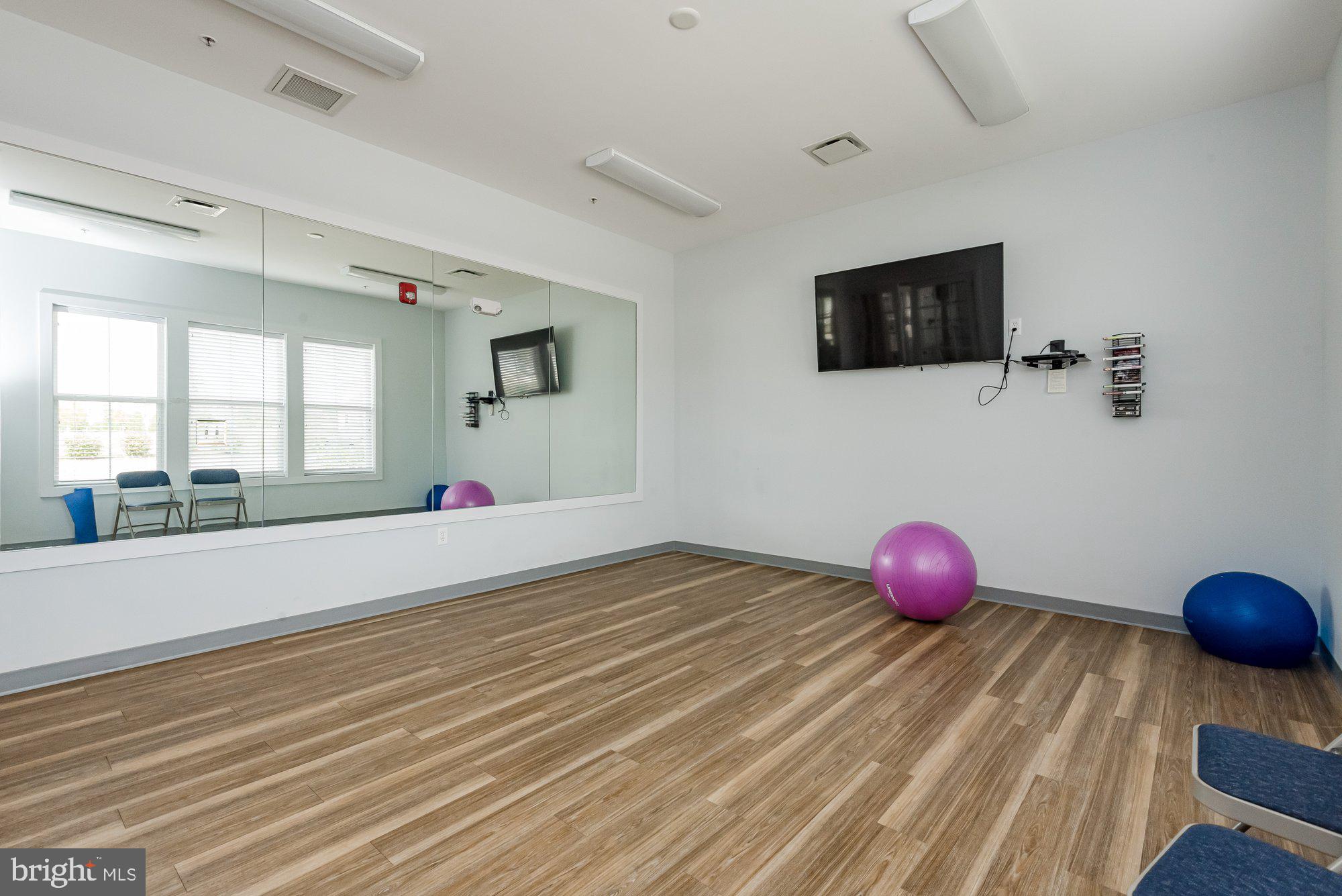 BAY BRIDGE COVE - Residential