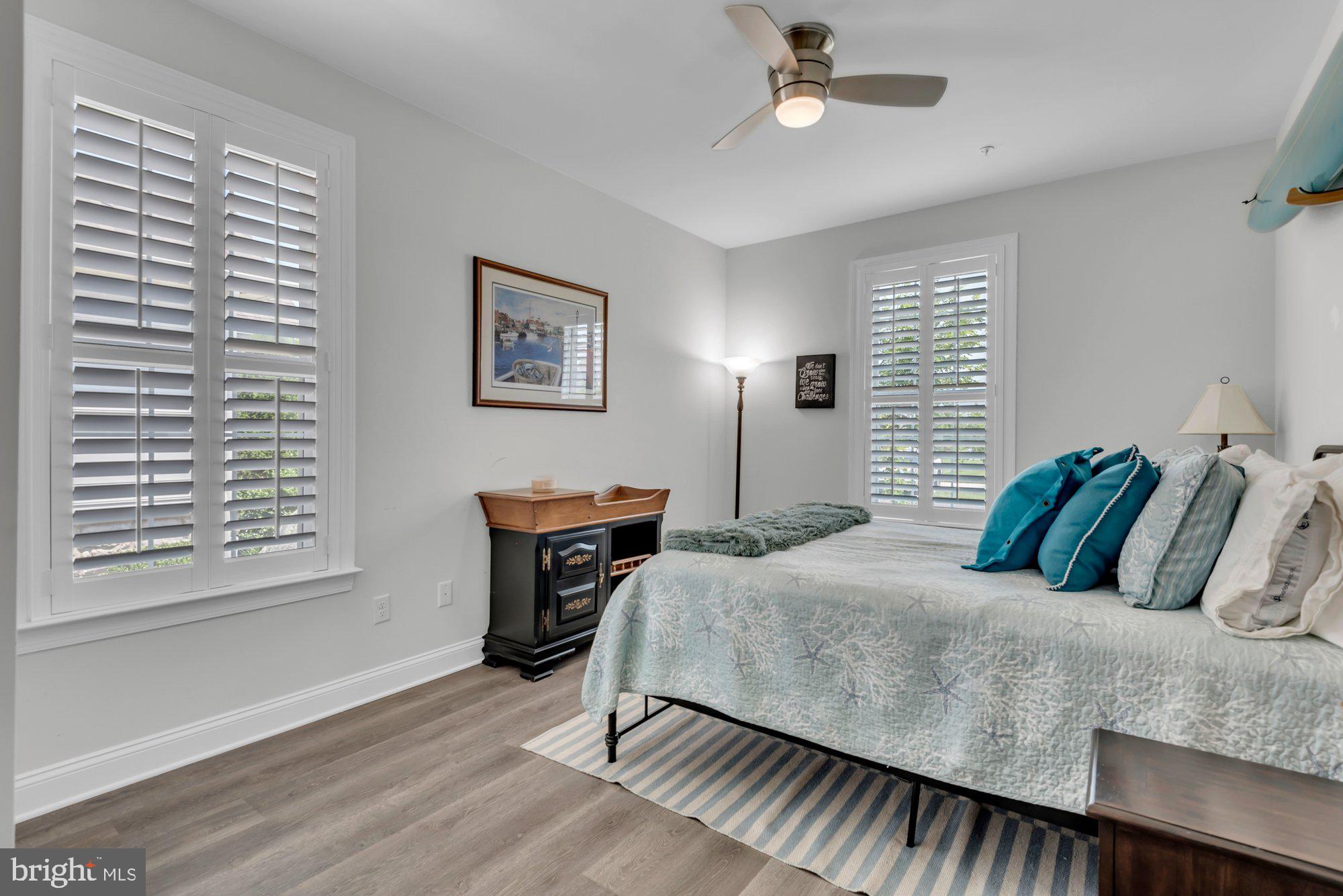 BAY BRIDGE COVE - Residential